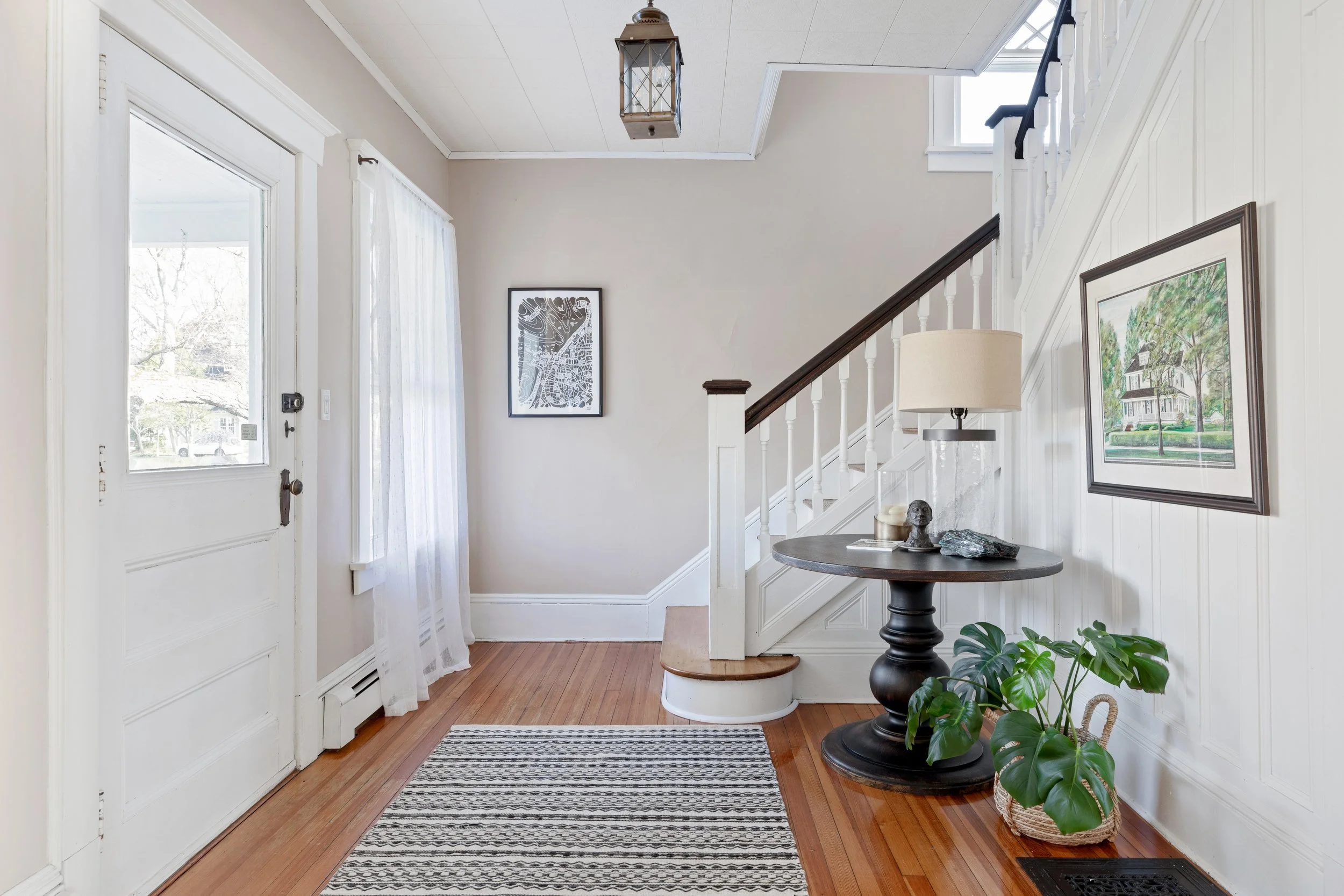 Foyer, 106 Ocean Avenue Amityville NY