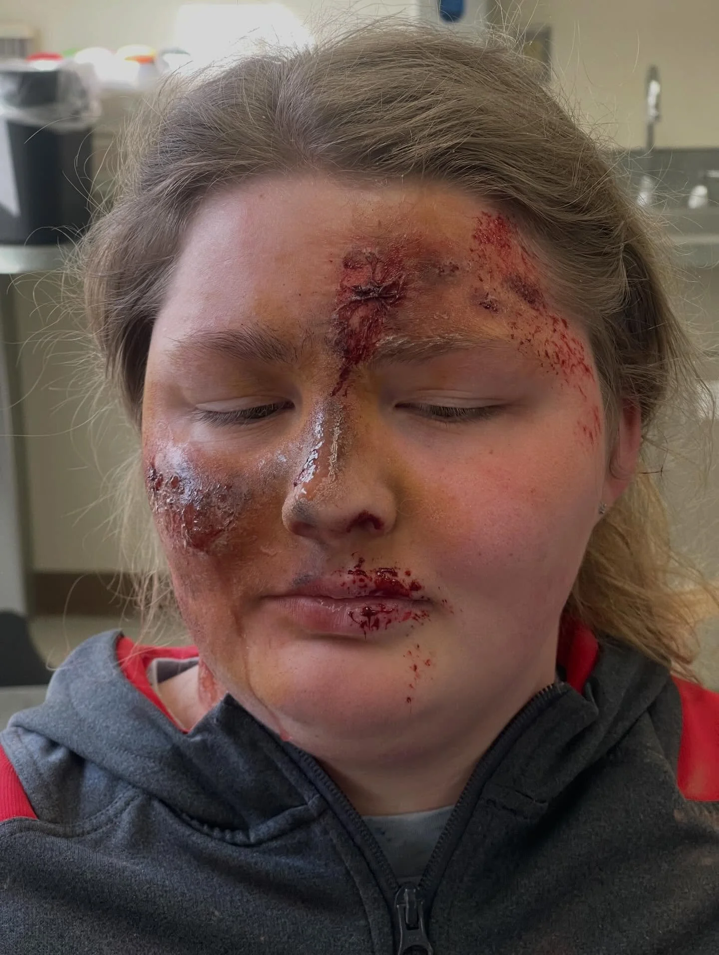 FAKE SFX MAKEUP ⚠️ got the chance to do some emergency simulation for #crowncollege first time using liquid latex, i&rsquo;m super happy with how it turned out! just wish i got more photos for before my phone died

first look is a wet chemical burn f