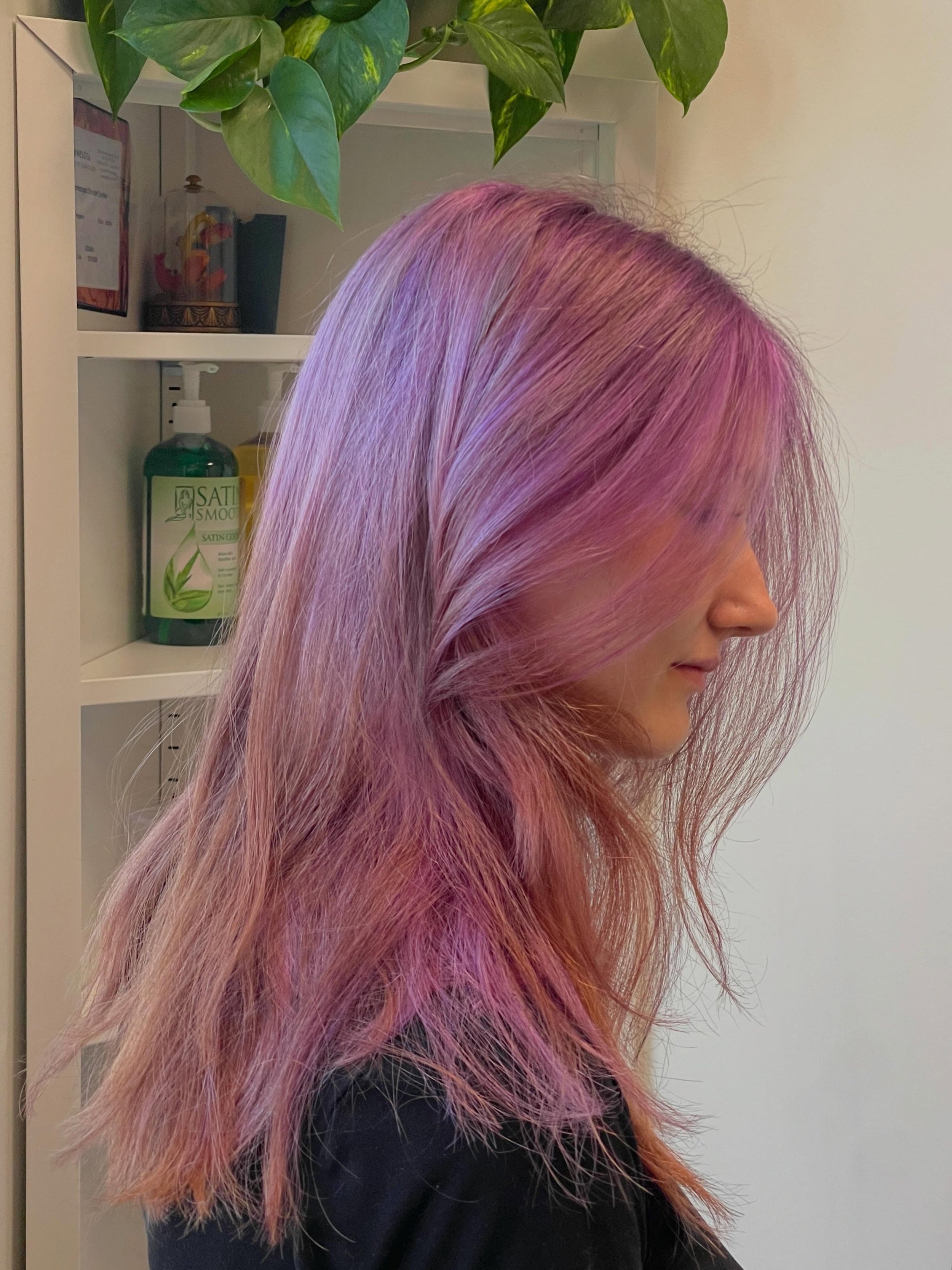 sometimes we just can&rsquo;t push that old box dye but that&rsquo;s not gonna stop us from wanting the hair we crave

#emberandshears #lightpurplehair #pulproit