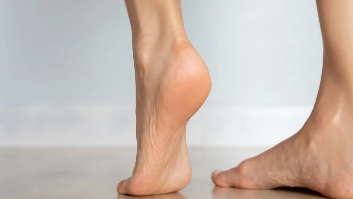 You Can Rebuild Arches of Feet with Yoga 