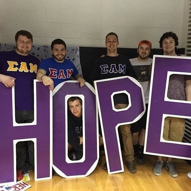 Gamma Psi Relay for Life picture with HOPE