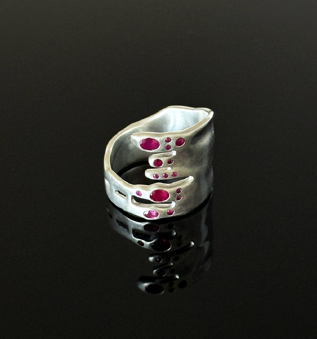 THE FLOW RING