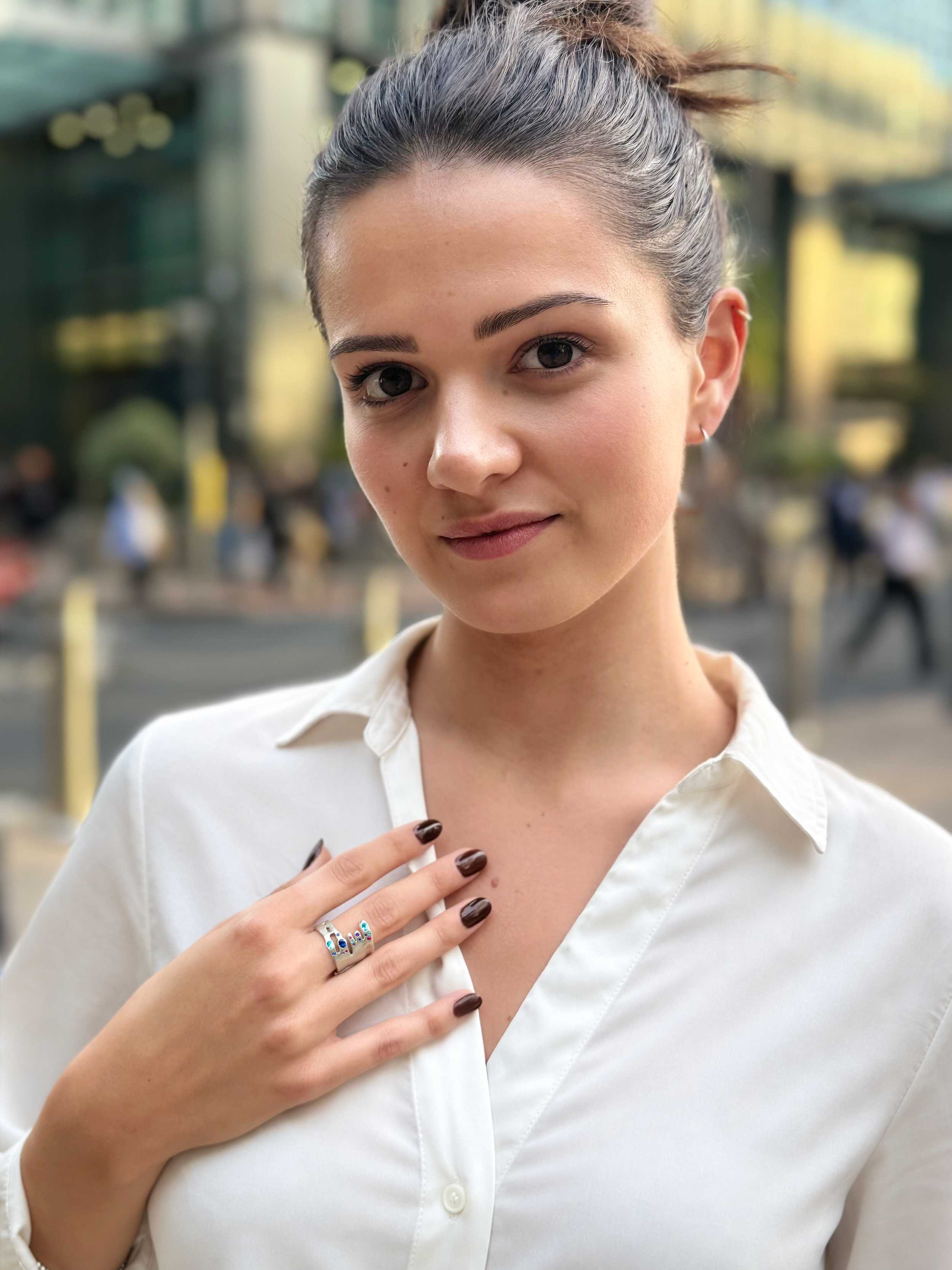 Flow Ring MultiGem Silver Model.png