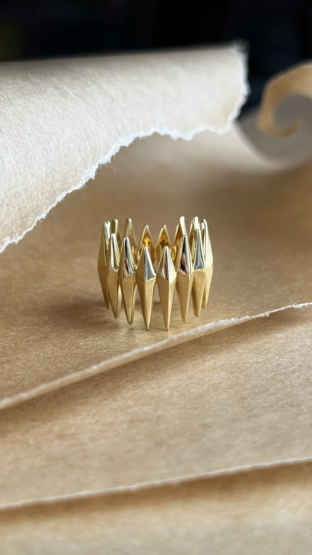 THE KITE RING
