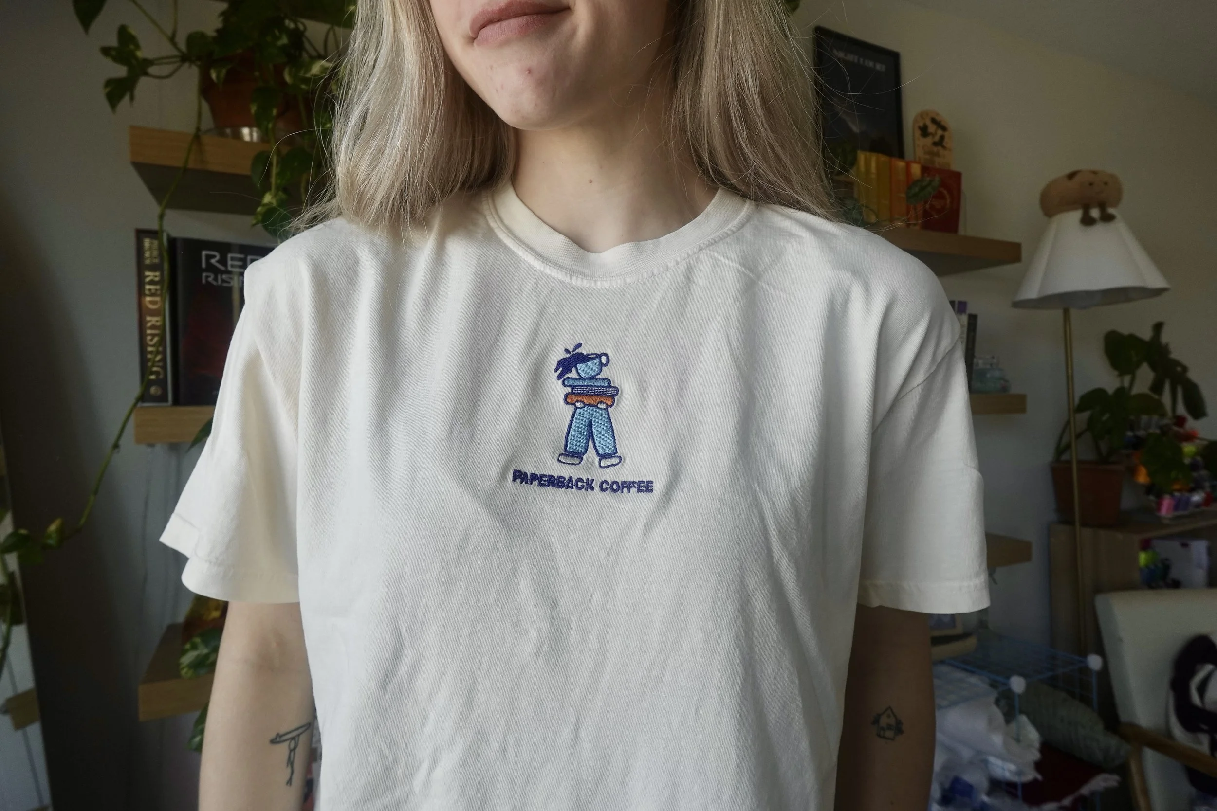ivory logo t-shirt