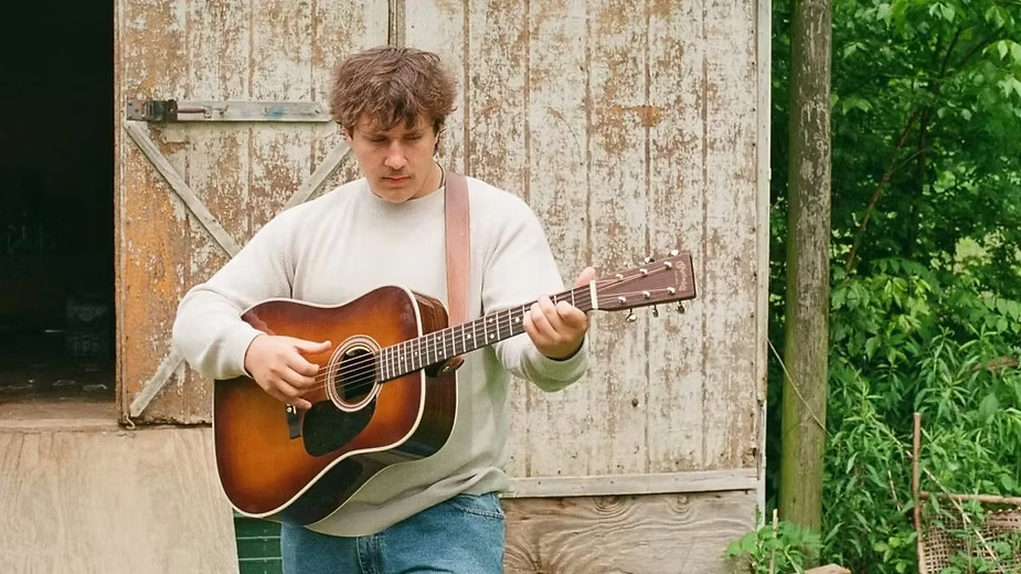 Qui est l’actuel coup de cœur général Joshua Sloane ?