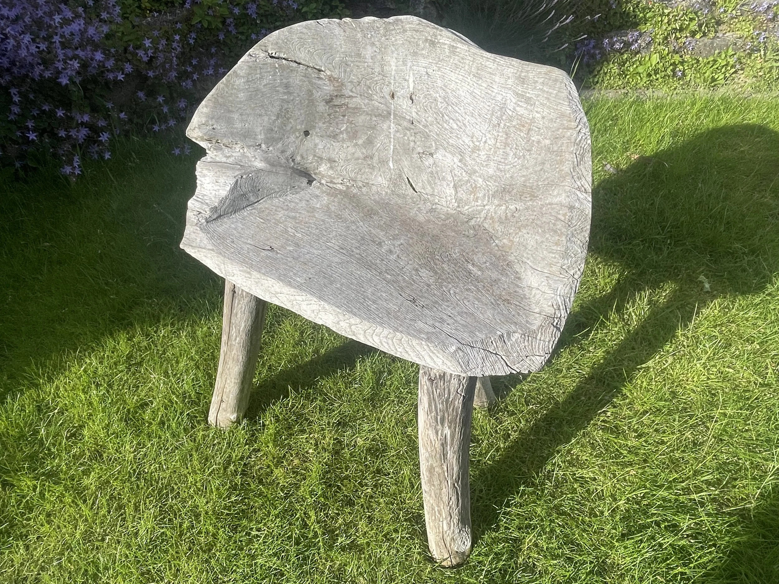 Welcome to The Sett written across wooden reading chair