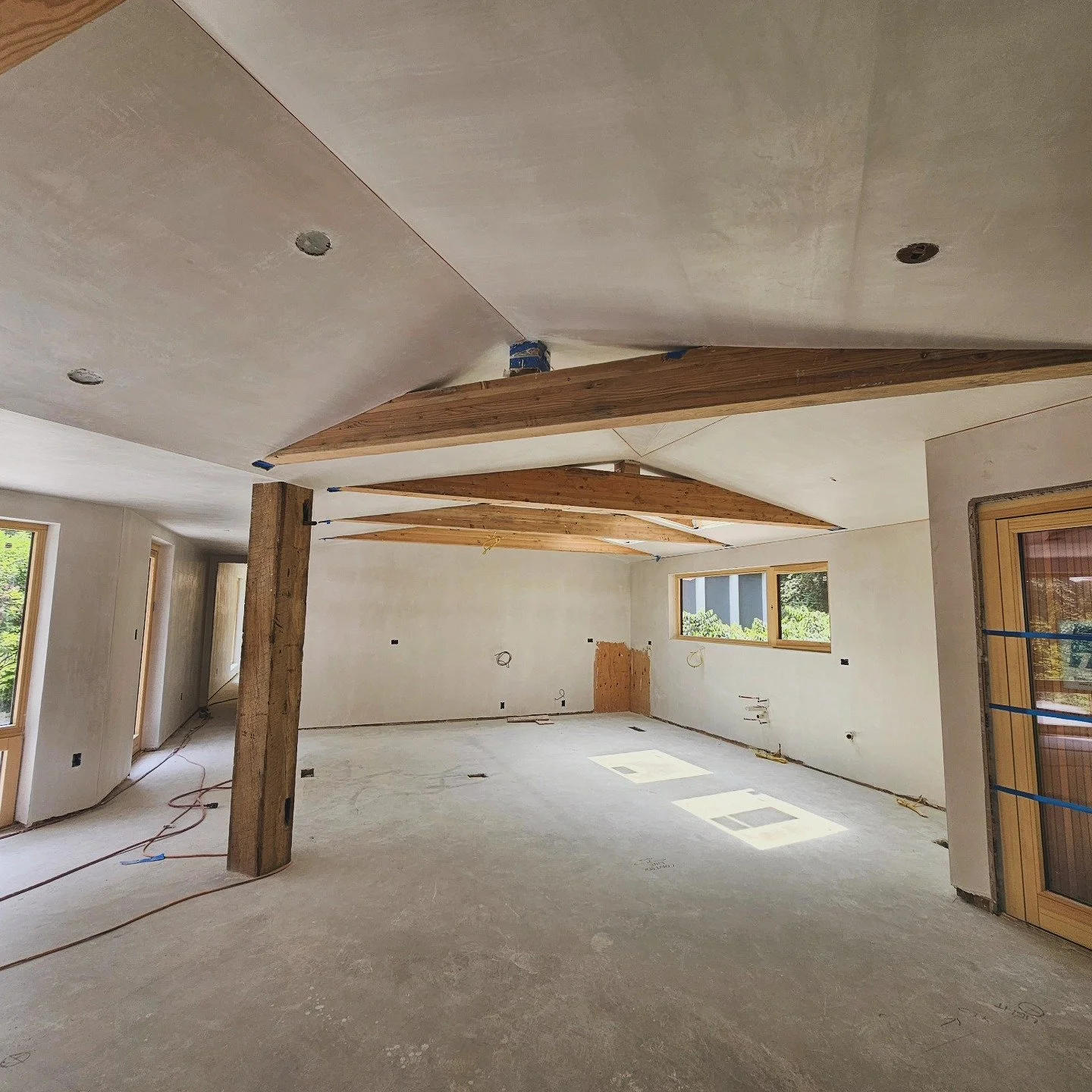 Mid-century modern rehab finally has plaster! Feels great to get to this stage!