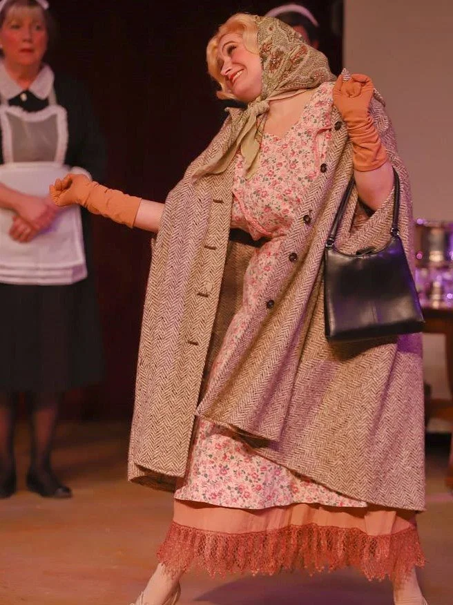 Annie (Lily St. Regis)