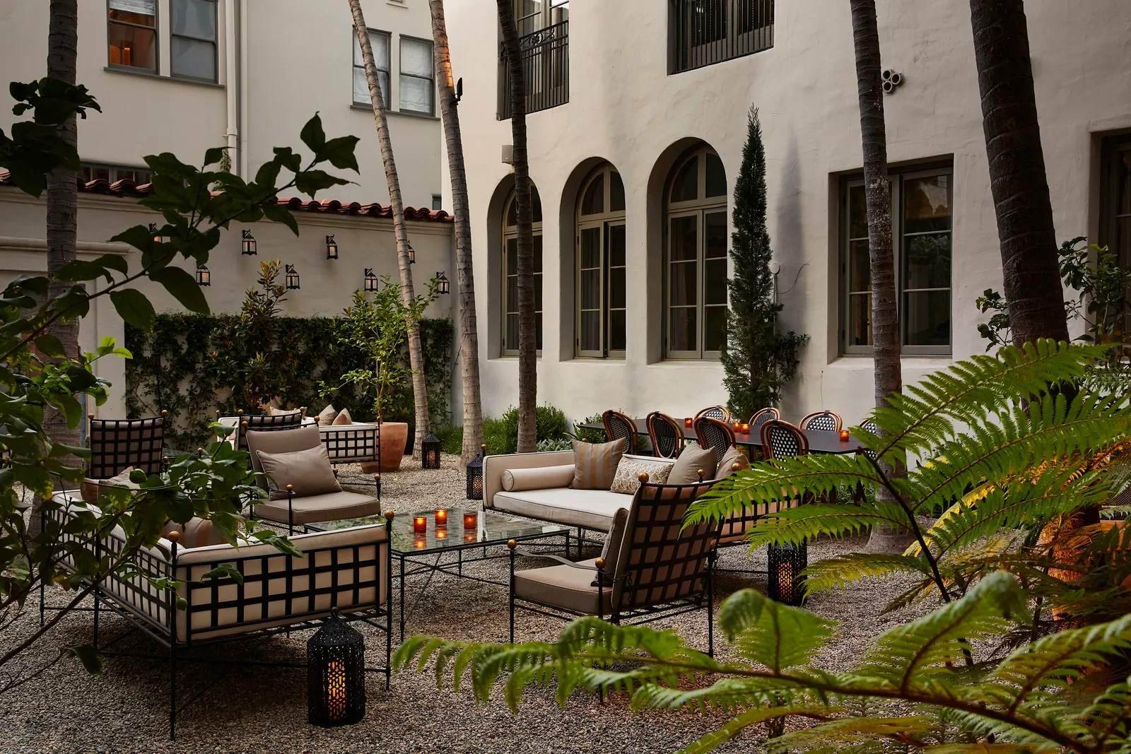 VILLA CARLOTTA COURTYARD.webp