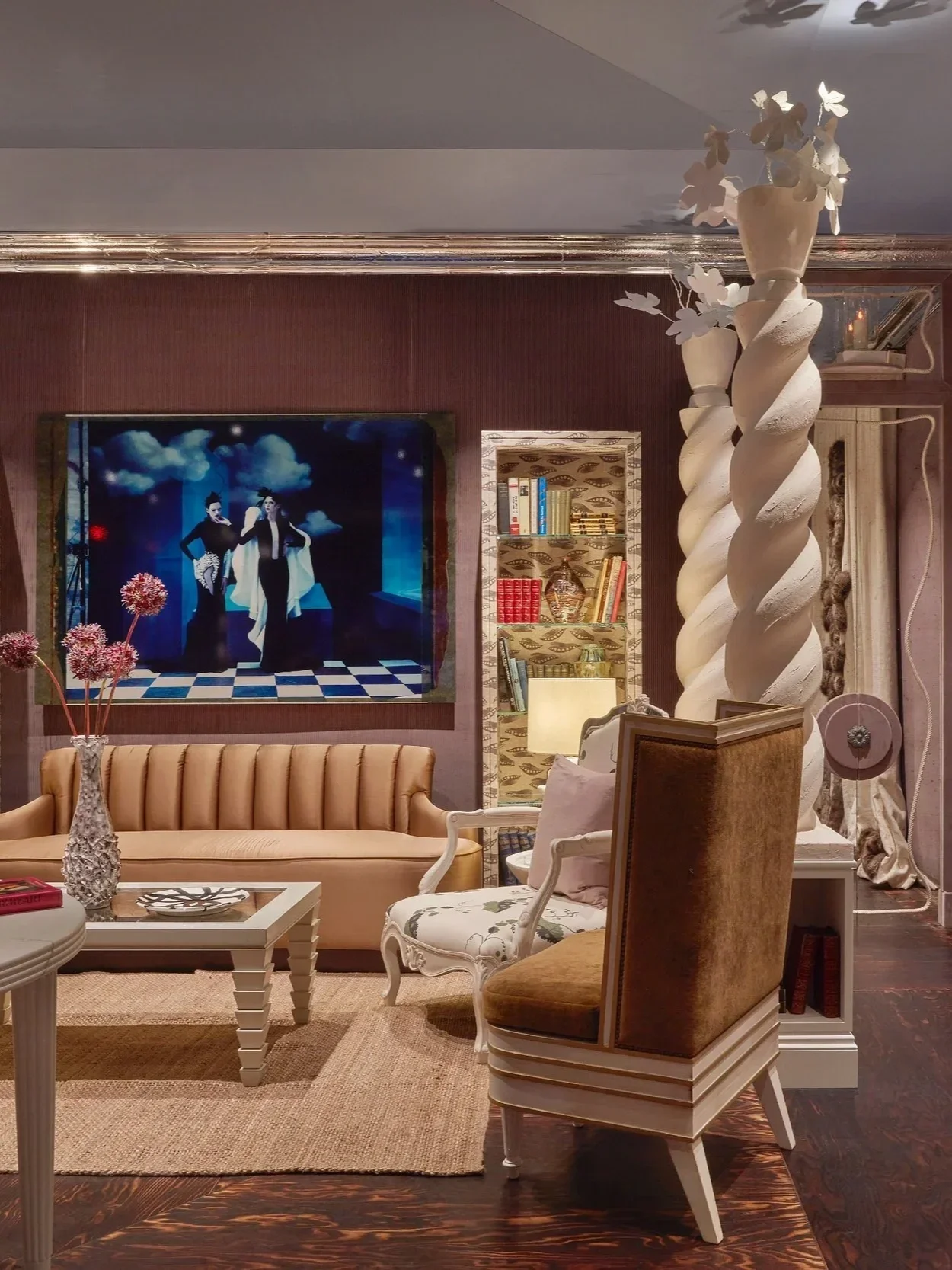 WOW!house Legend Room