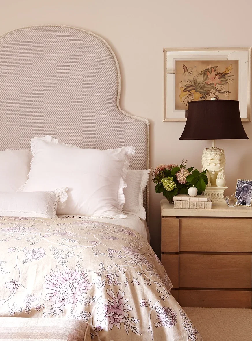 A Hoggs Hollow Residence