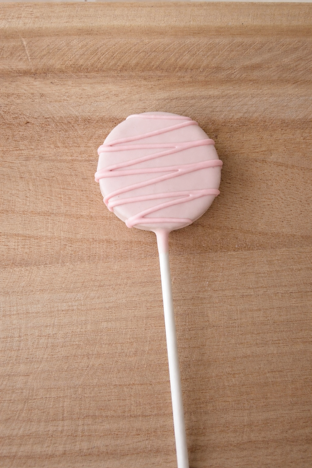 Pink Drizzle Cake Pop.png