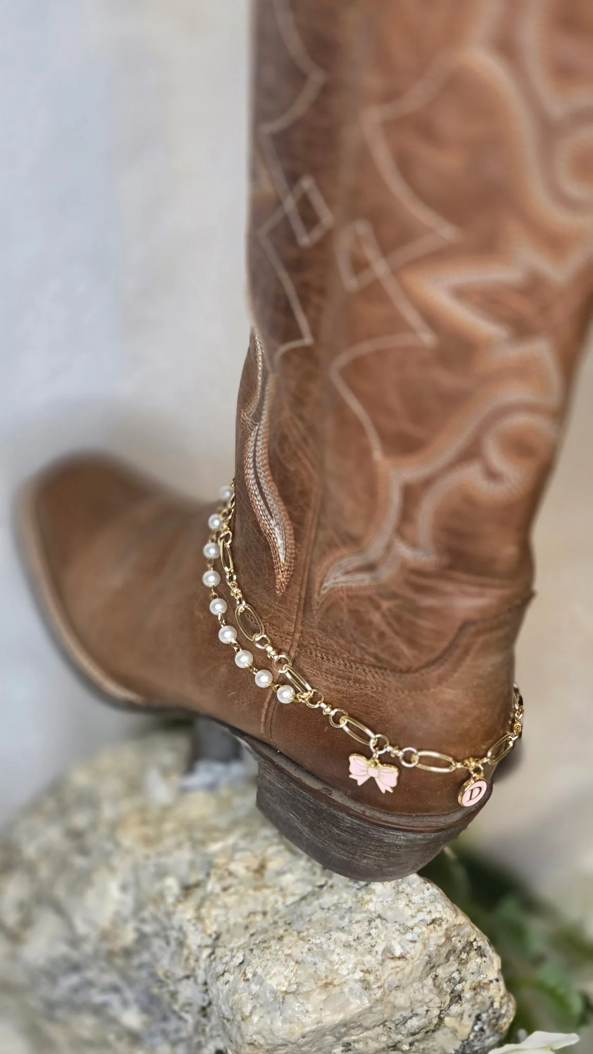 Lovely Boot Instep & Pull Strap Chains