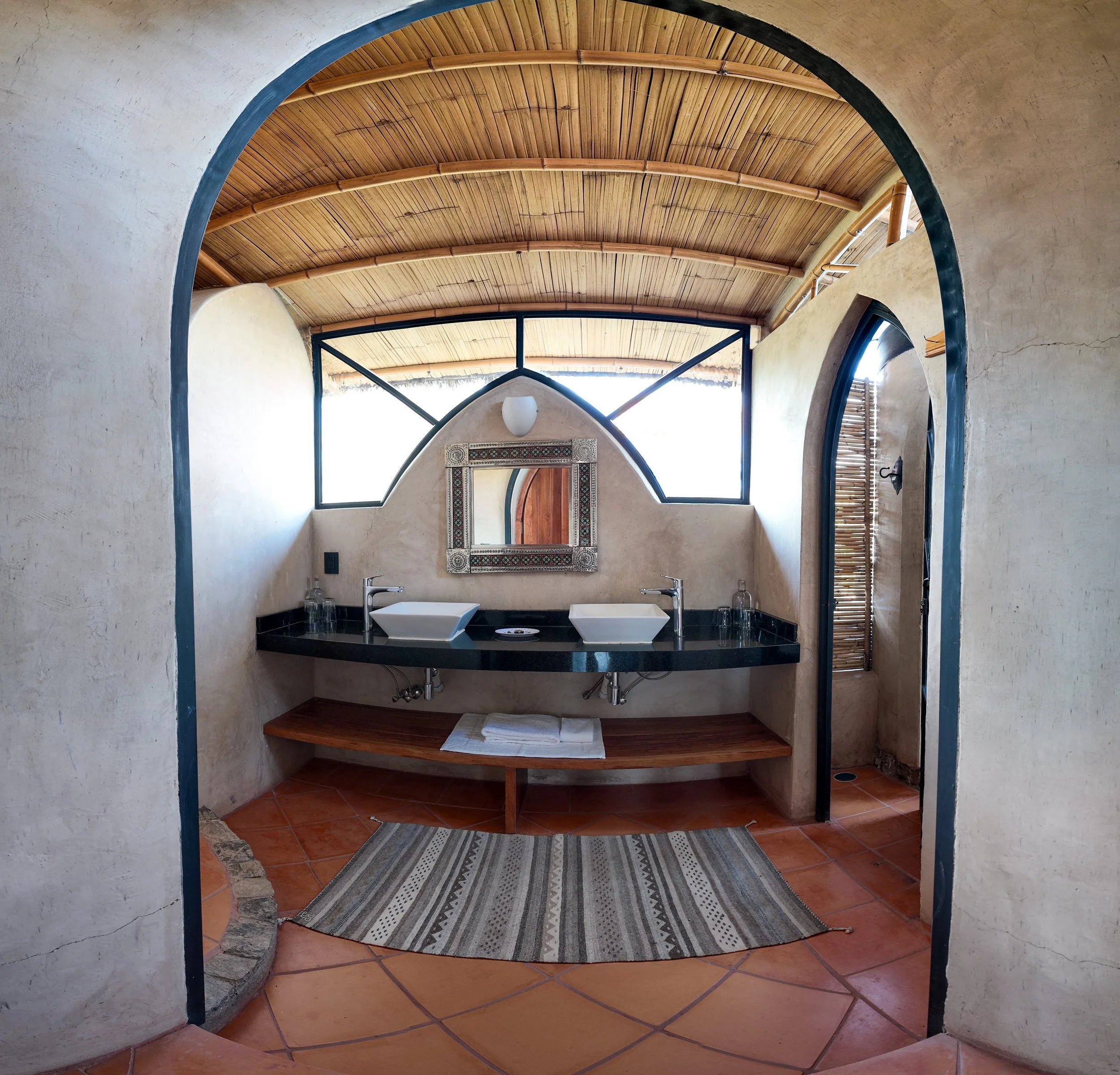 baños-estancias-bioconstruccion-tierra-del-sol-oaxaca.jpg