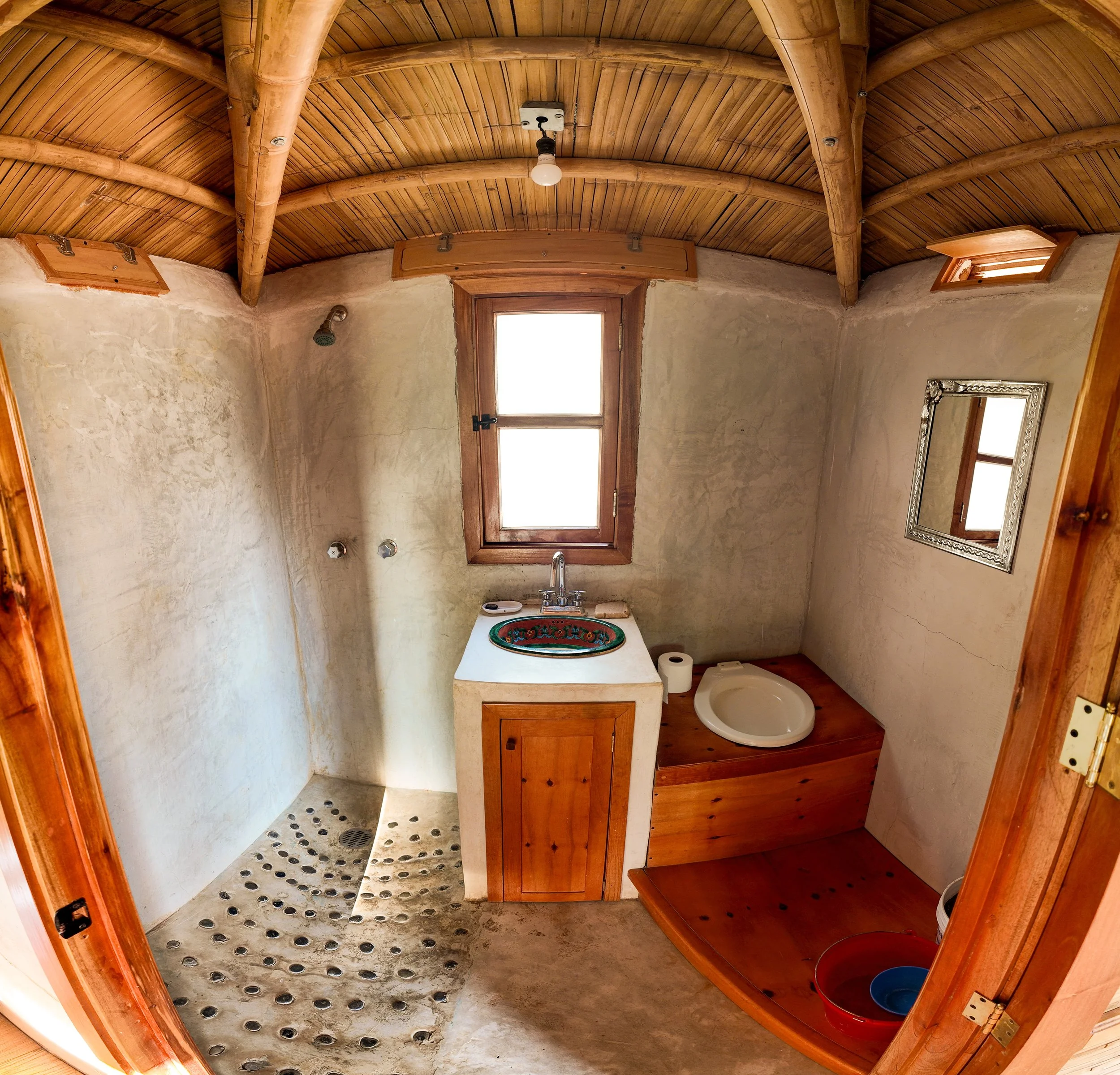 agave-interior-estancias-baño-bioconstruccion-tierra-del-sol-oaxaca.jpg