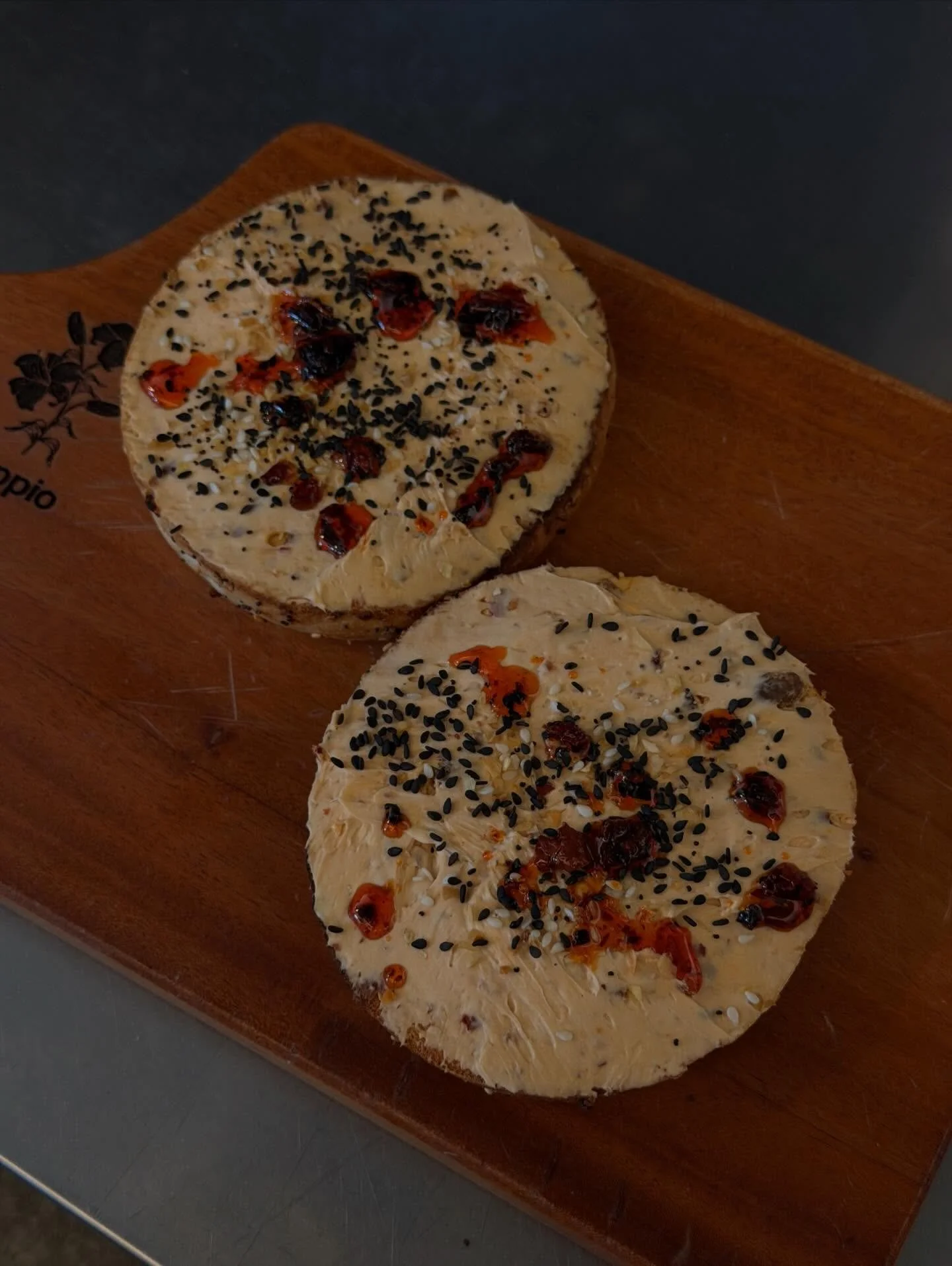 something about a chili oil cream cheese bagel that just hits everyyyyy time 🌶️🌶️🌶️