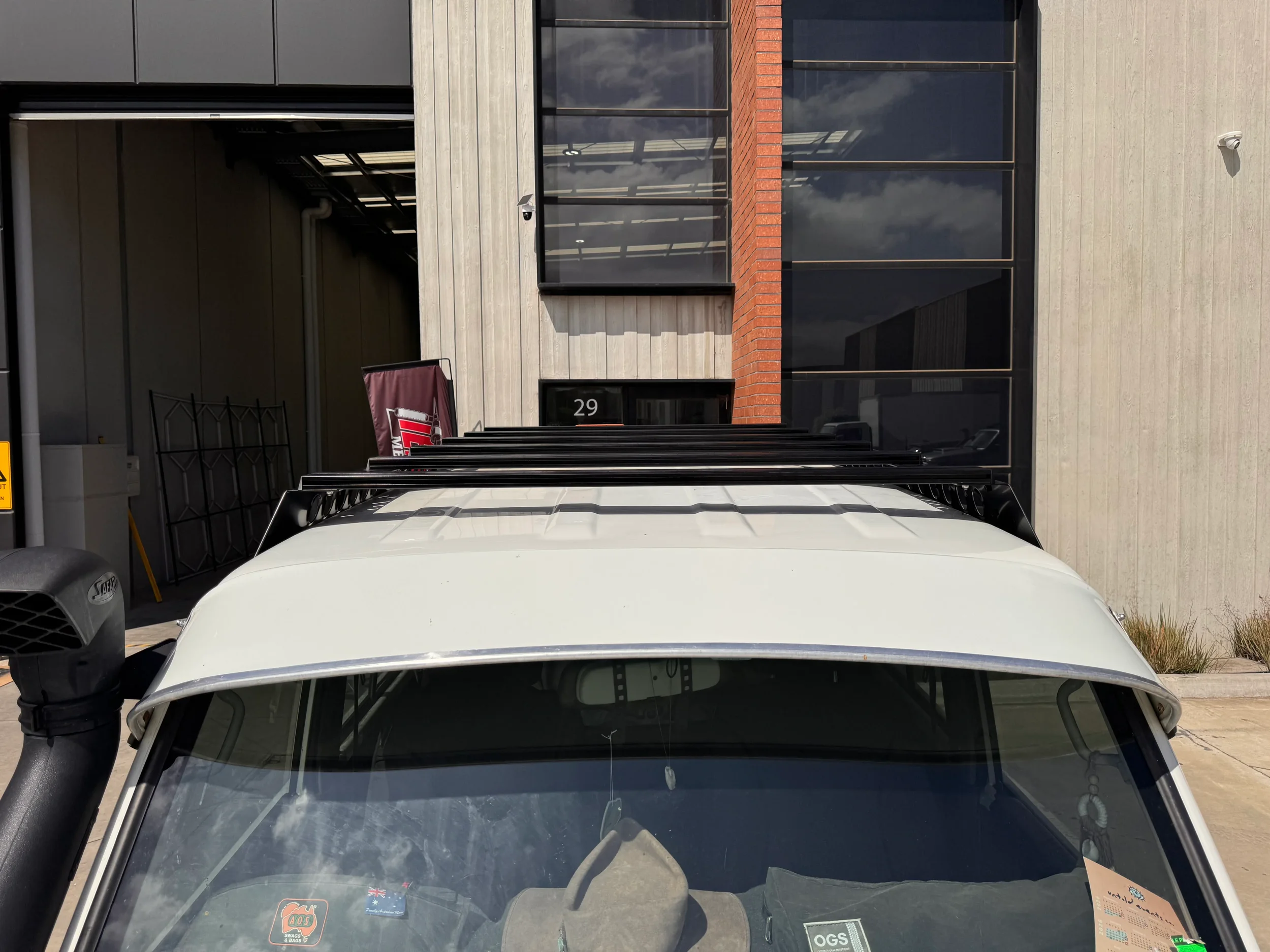 White 76 with HPHD & Wing no.12.webp
