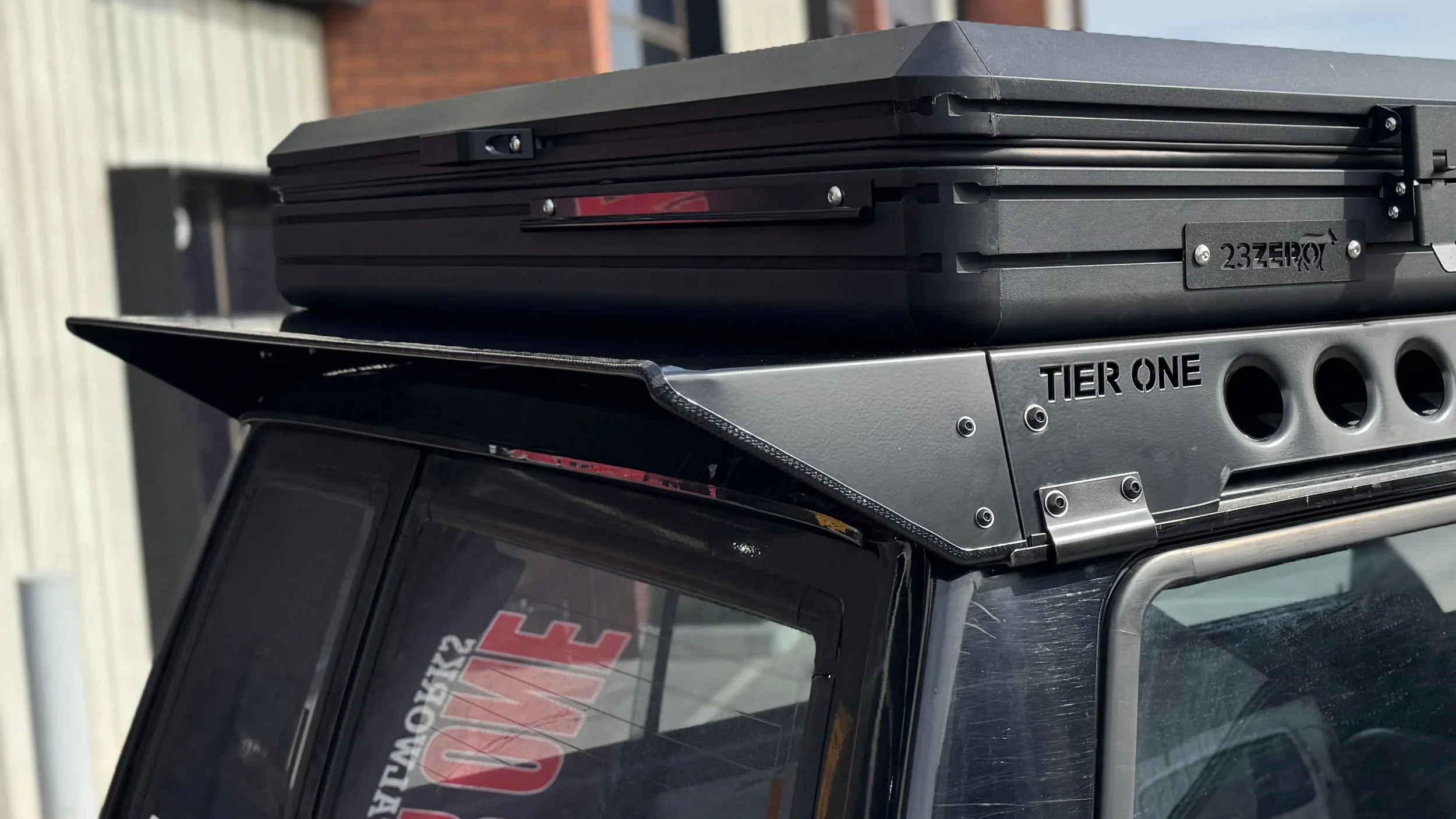 Black GQ With CSS Roof Top and wing no.1.webp