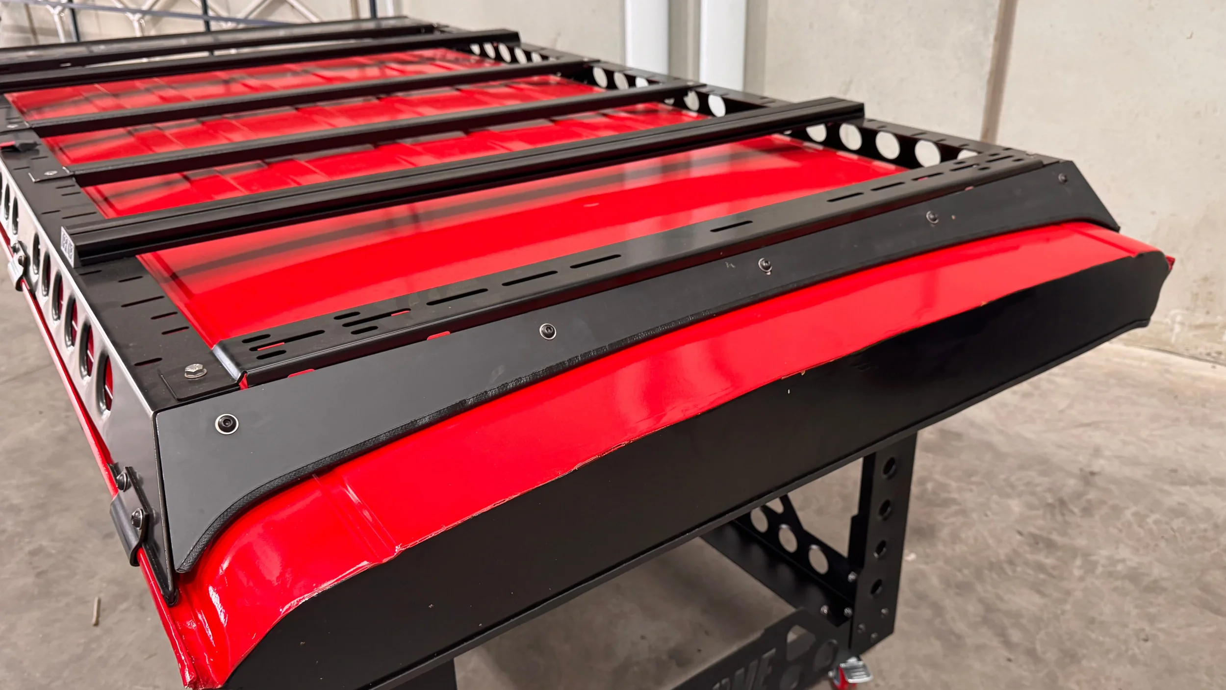 Red GU with Wind Deflector no.1.webp