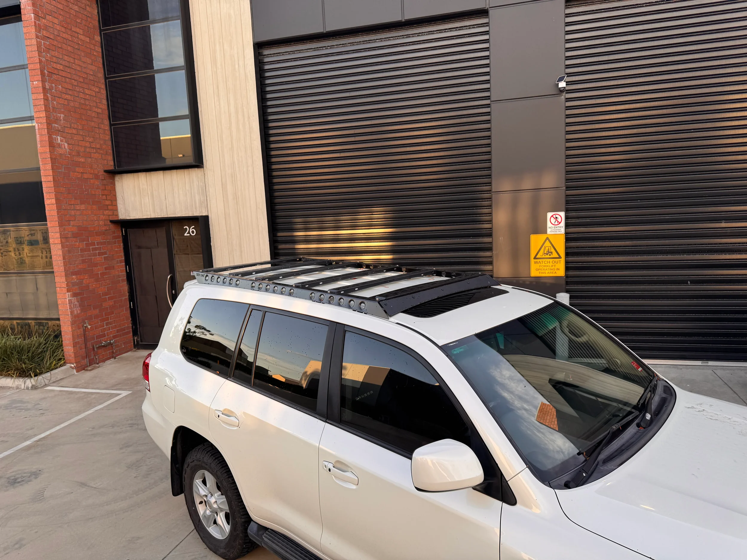 White with LPLD with wind deflector no.2.webp