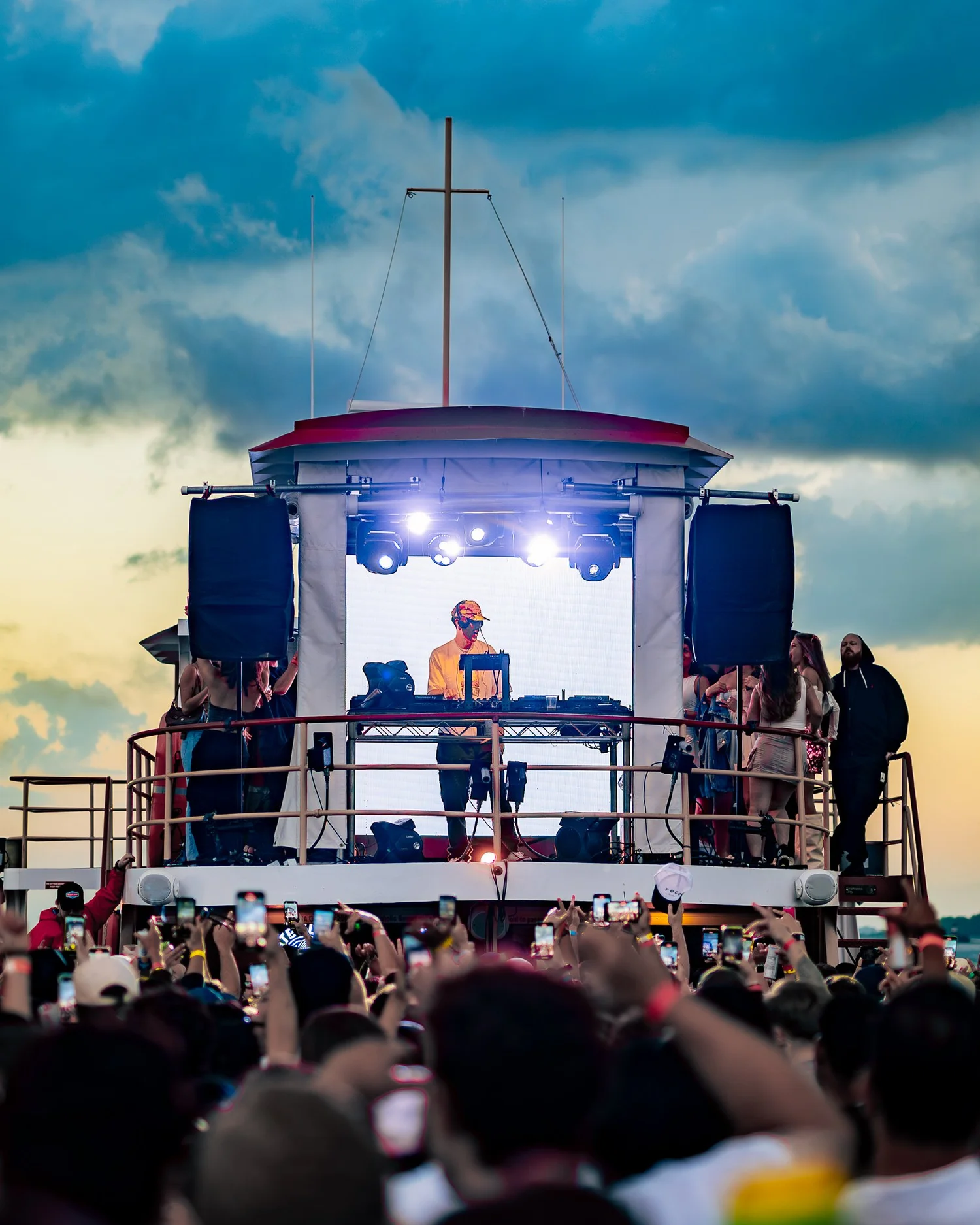 Boat Cruise Boston | Join the Ultimate Boston Boat Party Today