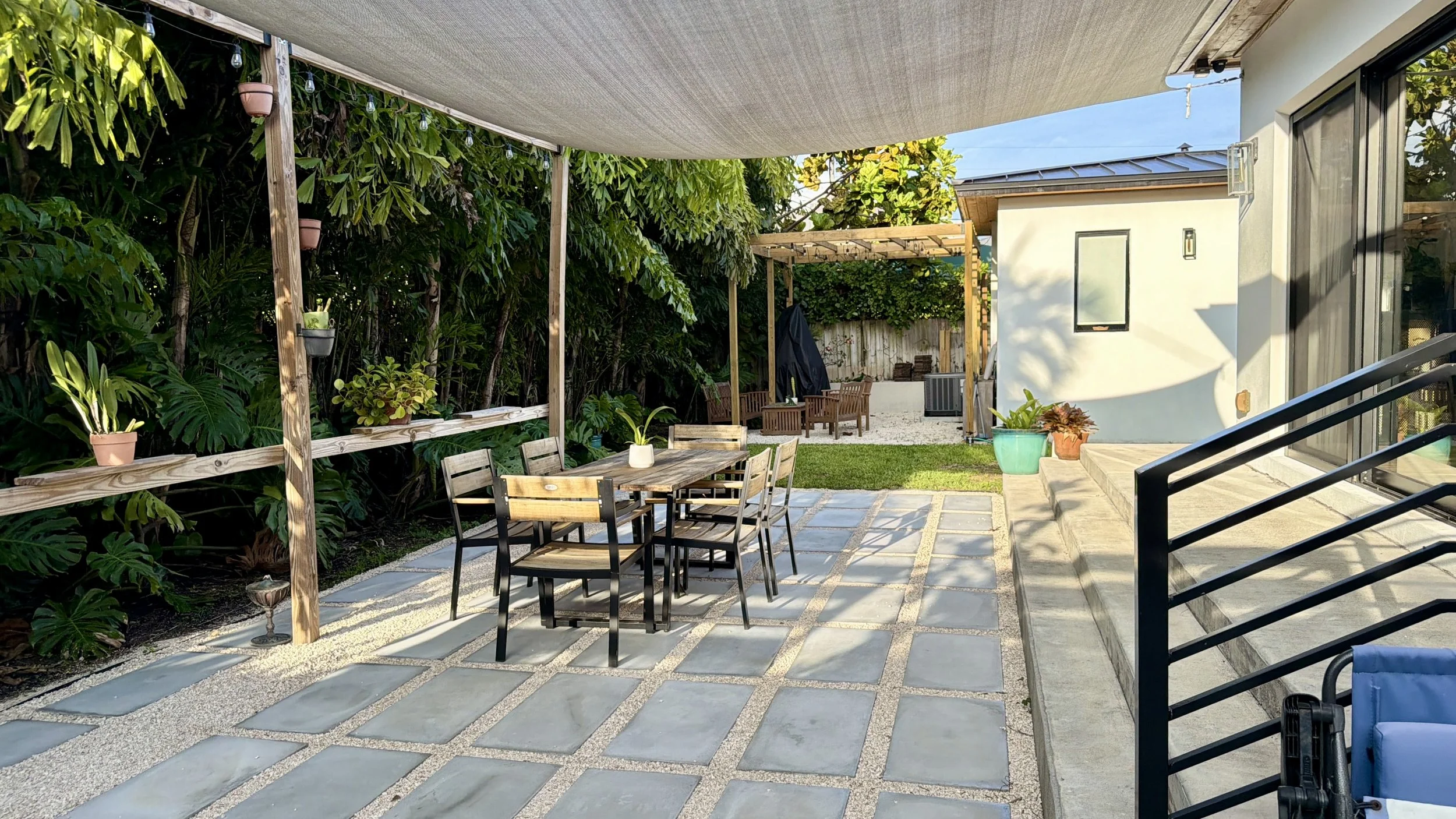 Backyard_03.jpg