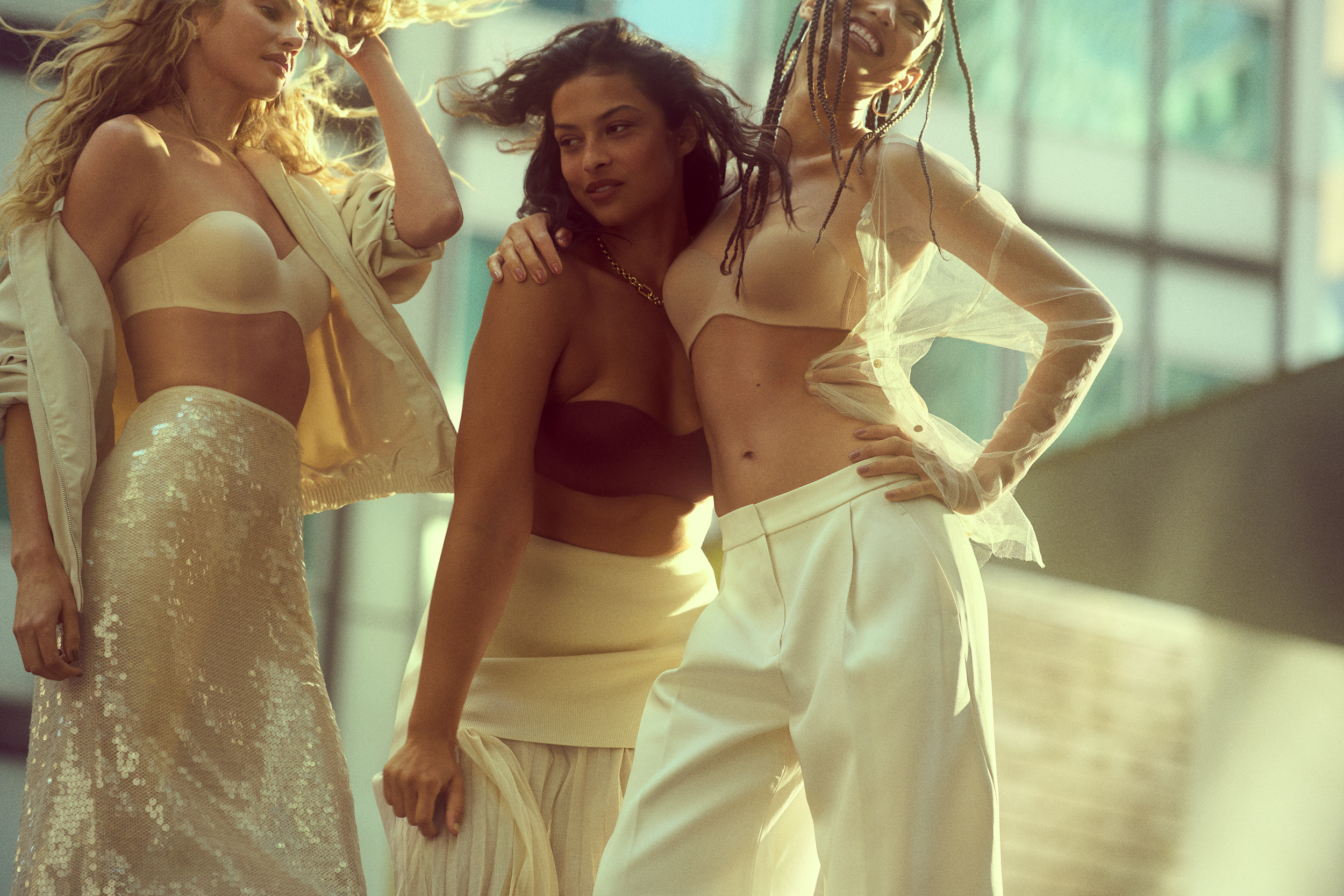 Shot12_Multiway_Bras_0144_011_DIG.png