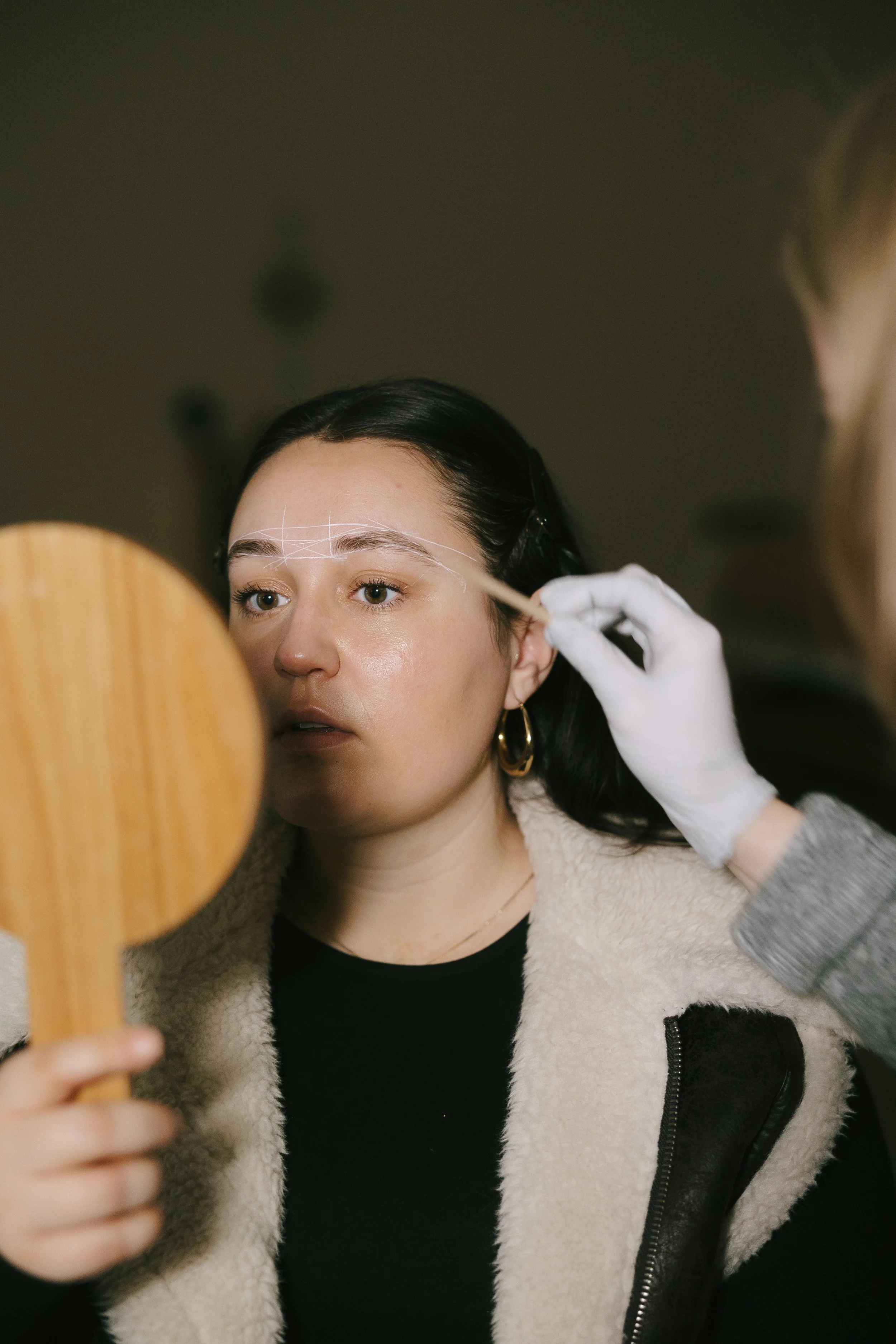 Brow Mapping during Personalized Brow Services at Dahlia Beauty Bar. Best brow wax and thread in Toledo, Ohio.