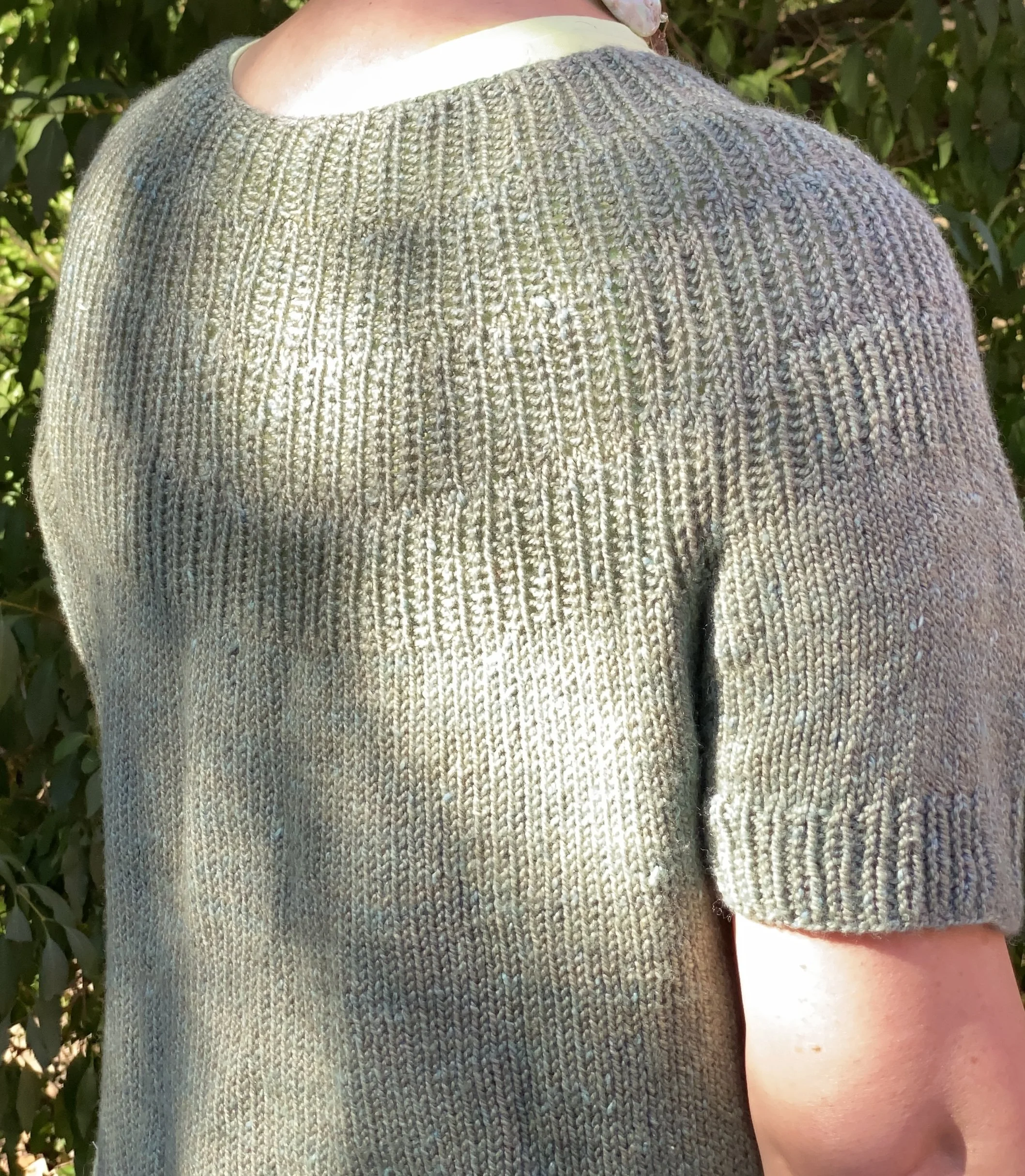 AnkersSummerSweater_on_back.jpg