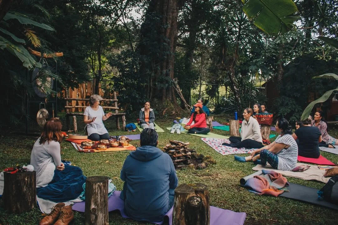 El eco de una intención compartida.Donde la vibración se amplifica en comunidad.En Resonare cree.jpg