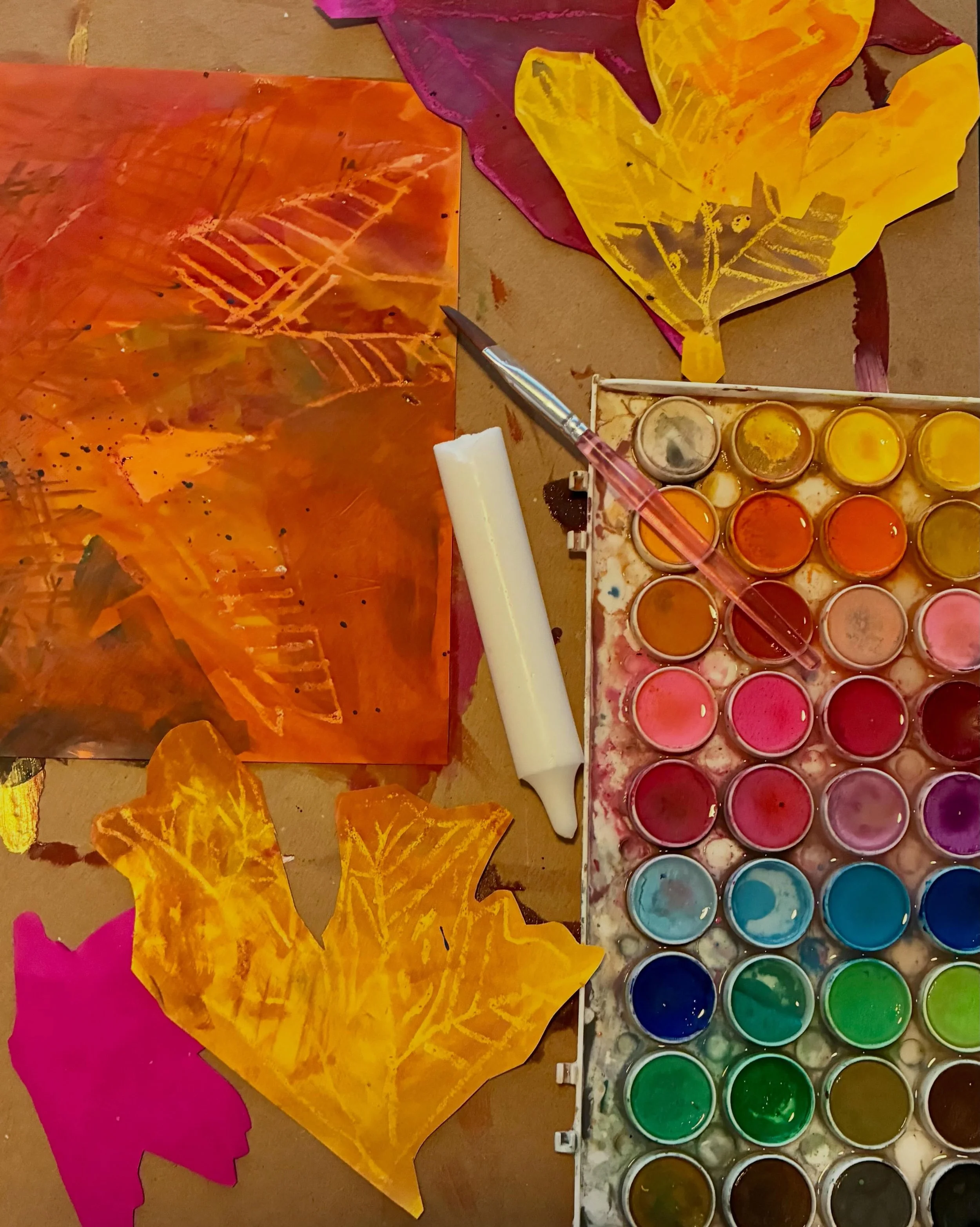 Sneak Peek at ART EXPLORERS this week. 
We will be playing with Colour Mixing, Watercolour Effects, Wax Resist and Pattern Making in an Autumn inspired class this week.

There are some spaces left in the:
4:20pm session
THURSDAY 
At Boolaroo Public S