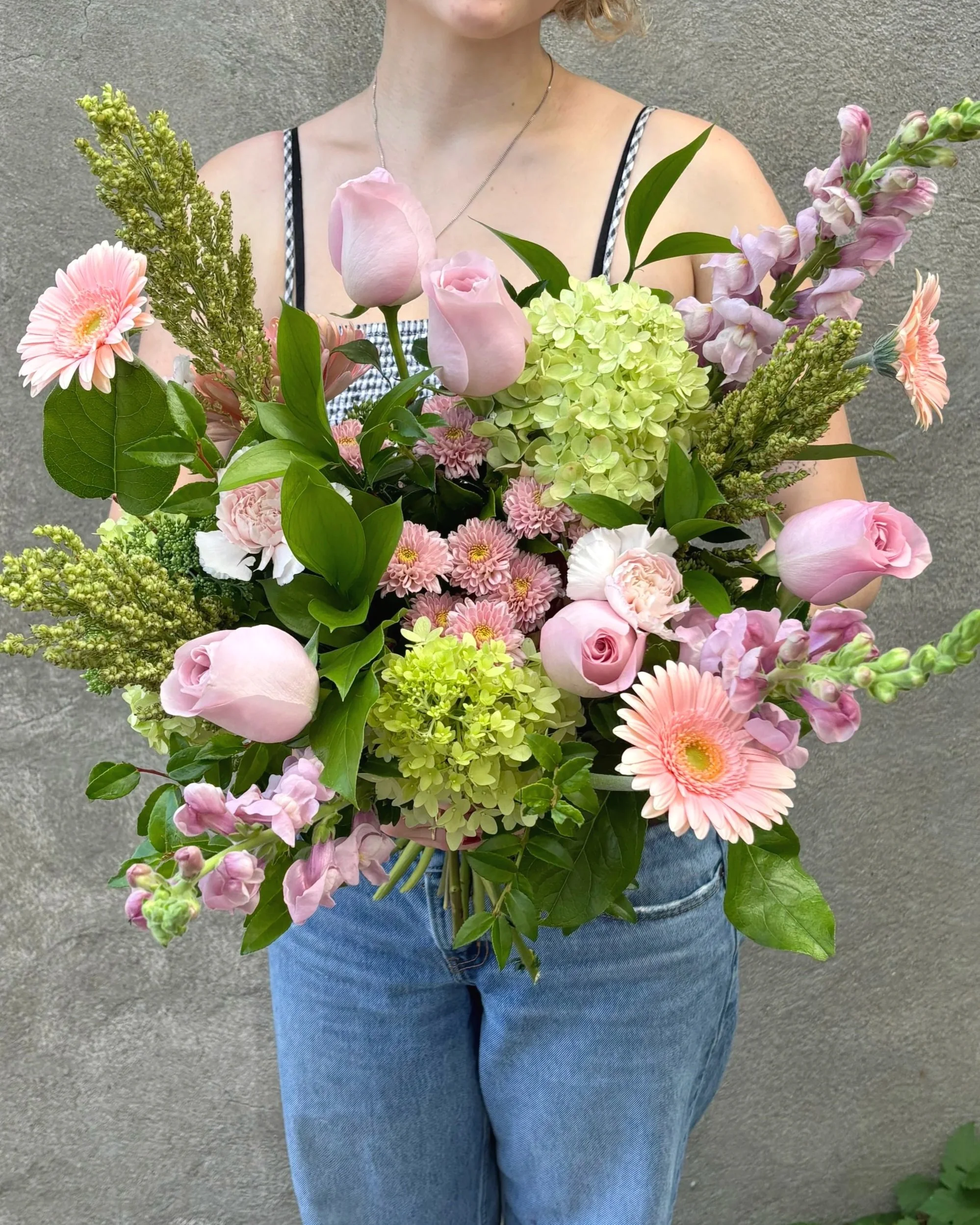 HAND-TIED BOUQUETS