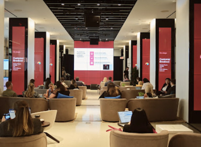 Gianna's Gems: The Ultimate Guide to Planning Your Inaugural Customer Conference&nbsp;