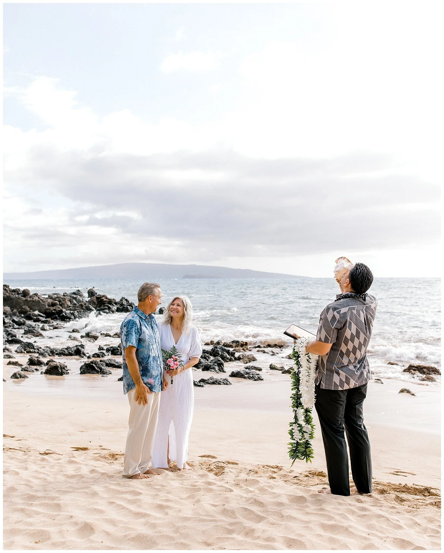 Joyous Palauea Beach Elopement_0002.jpg