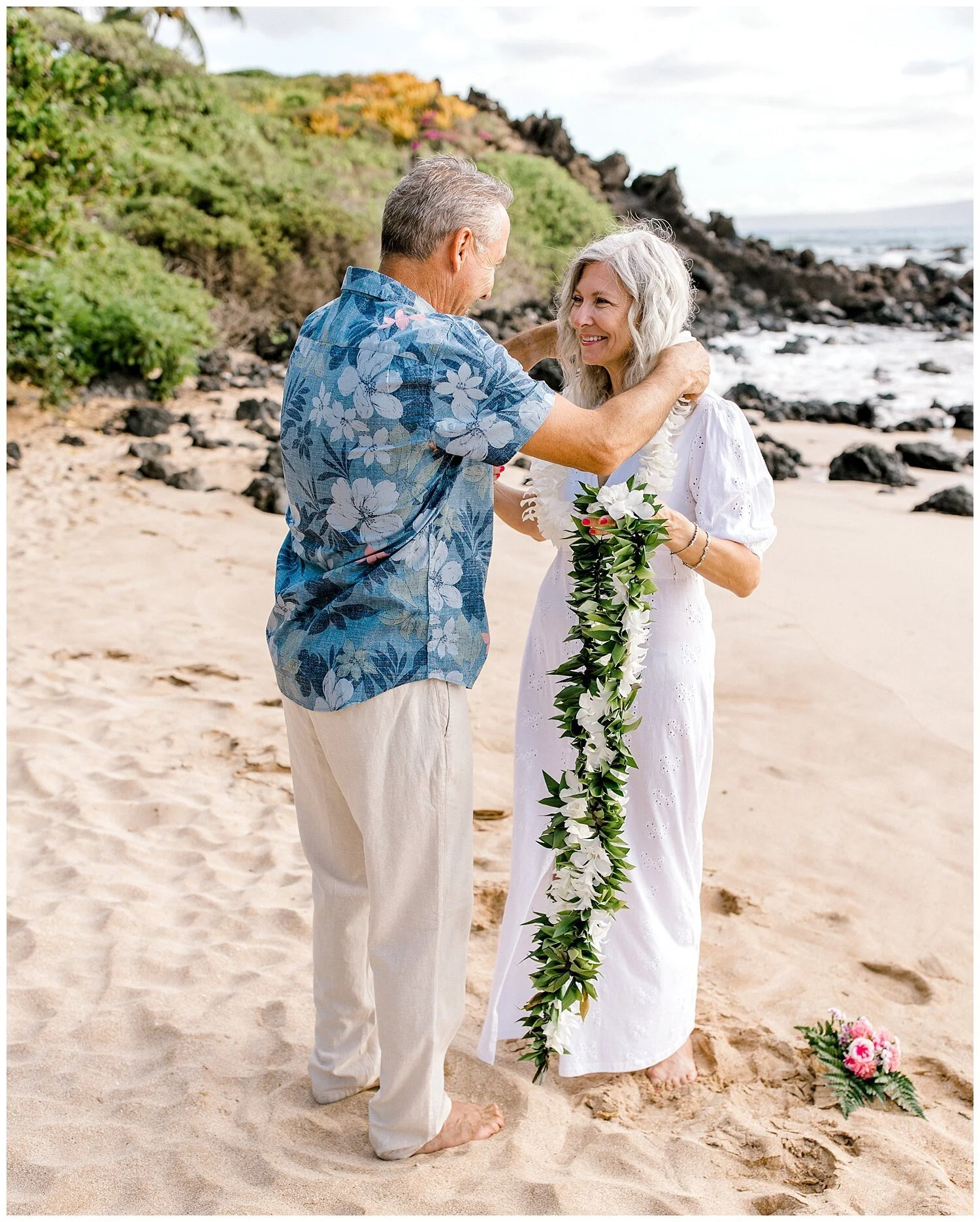 Joyous Palauea Beach Elopement_0003.jpg