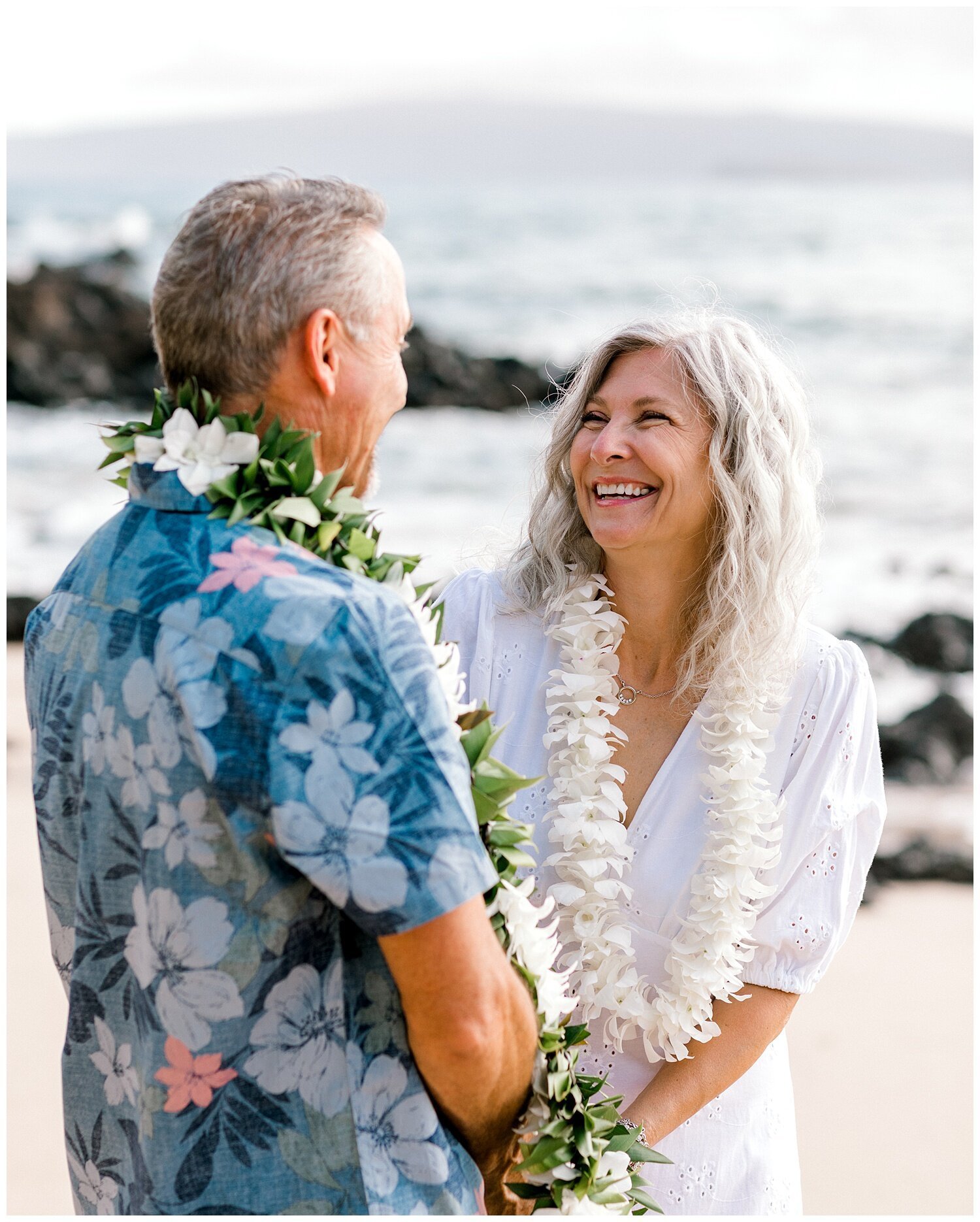 Joyous Palauea Beach Elopement_0008.jpg