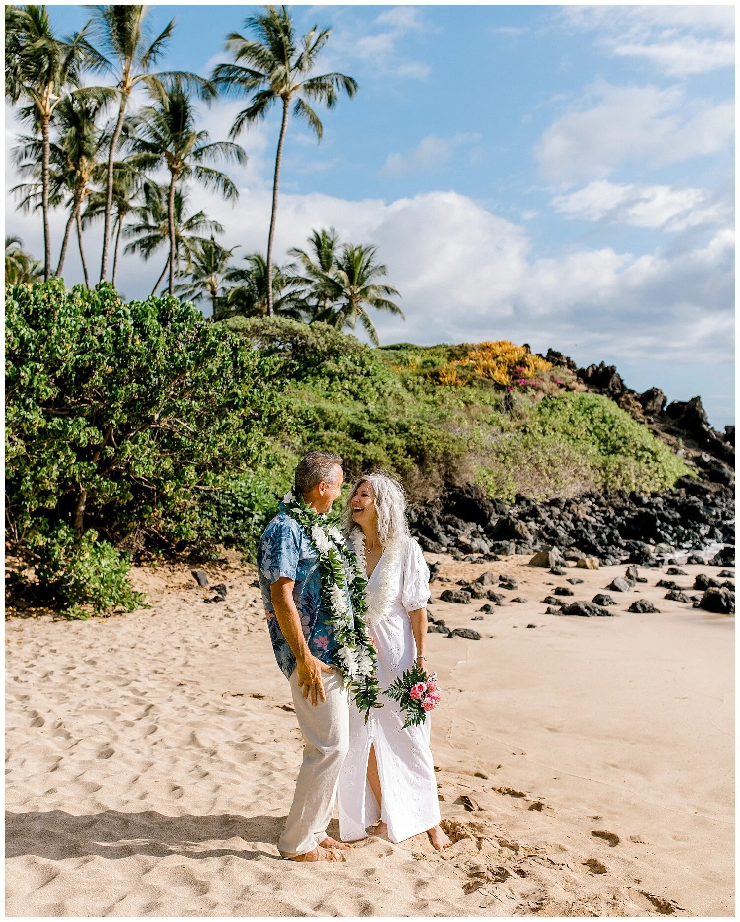 Joyous Palauea Beach Elopement_0018.jpg