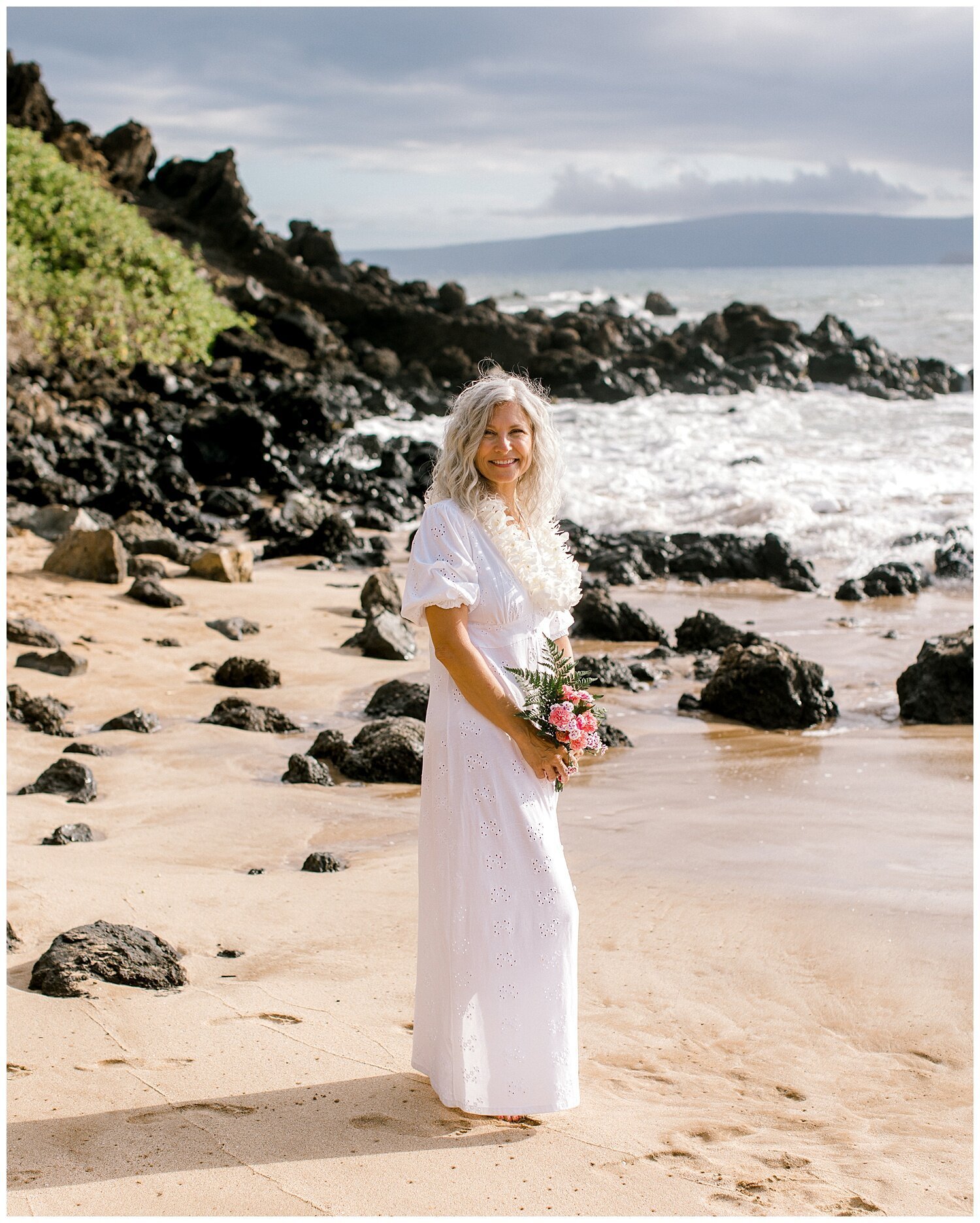 Joyous Palauea Beach Elopement_0041.jpg