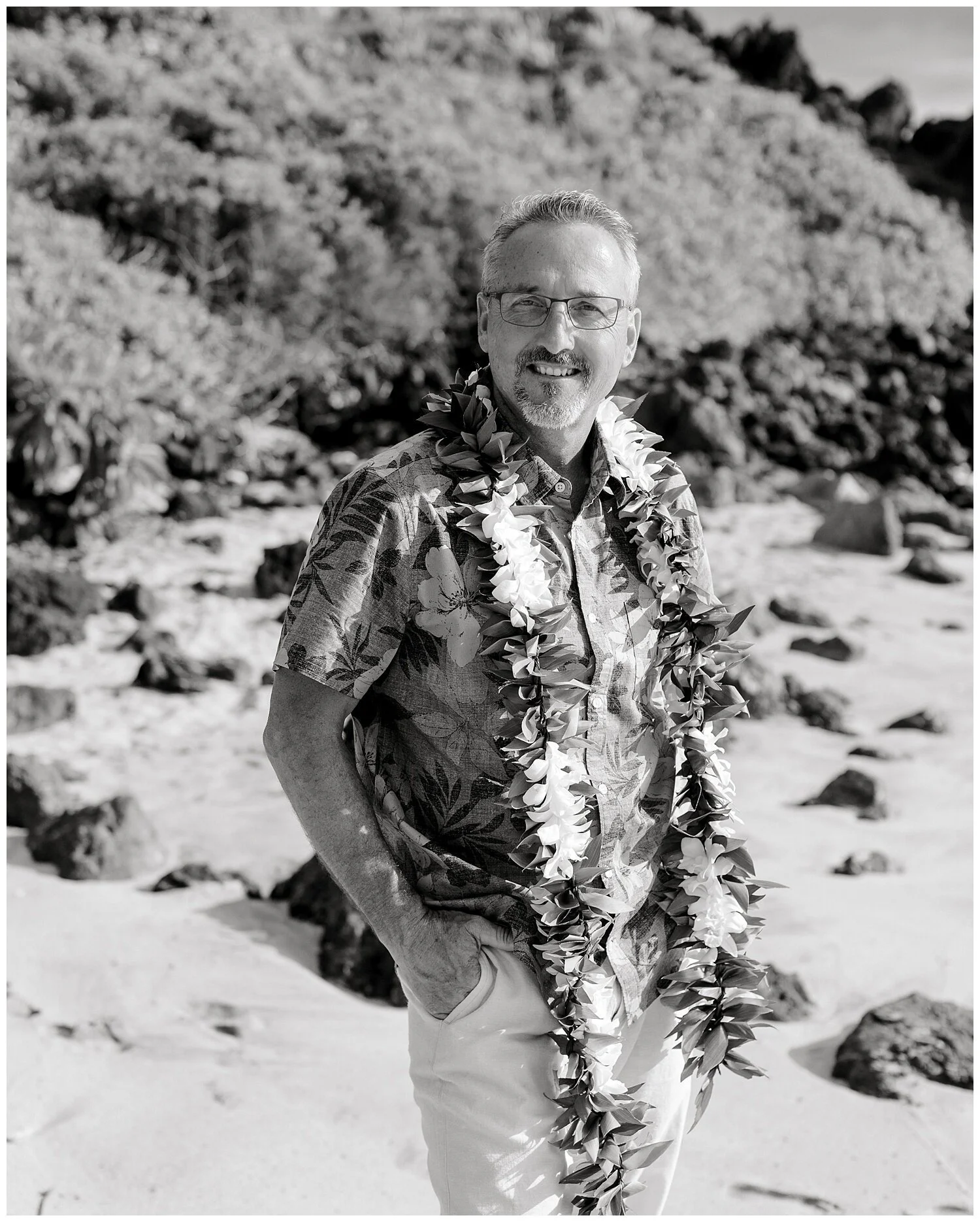 Joyous Palauea Beach Elopement_0050.jpg