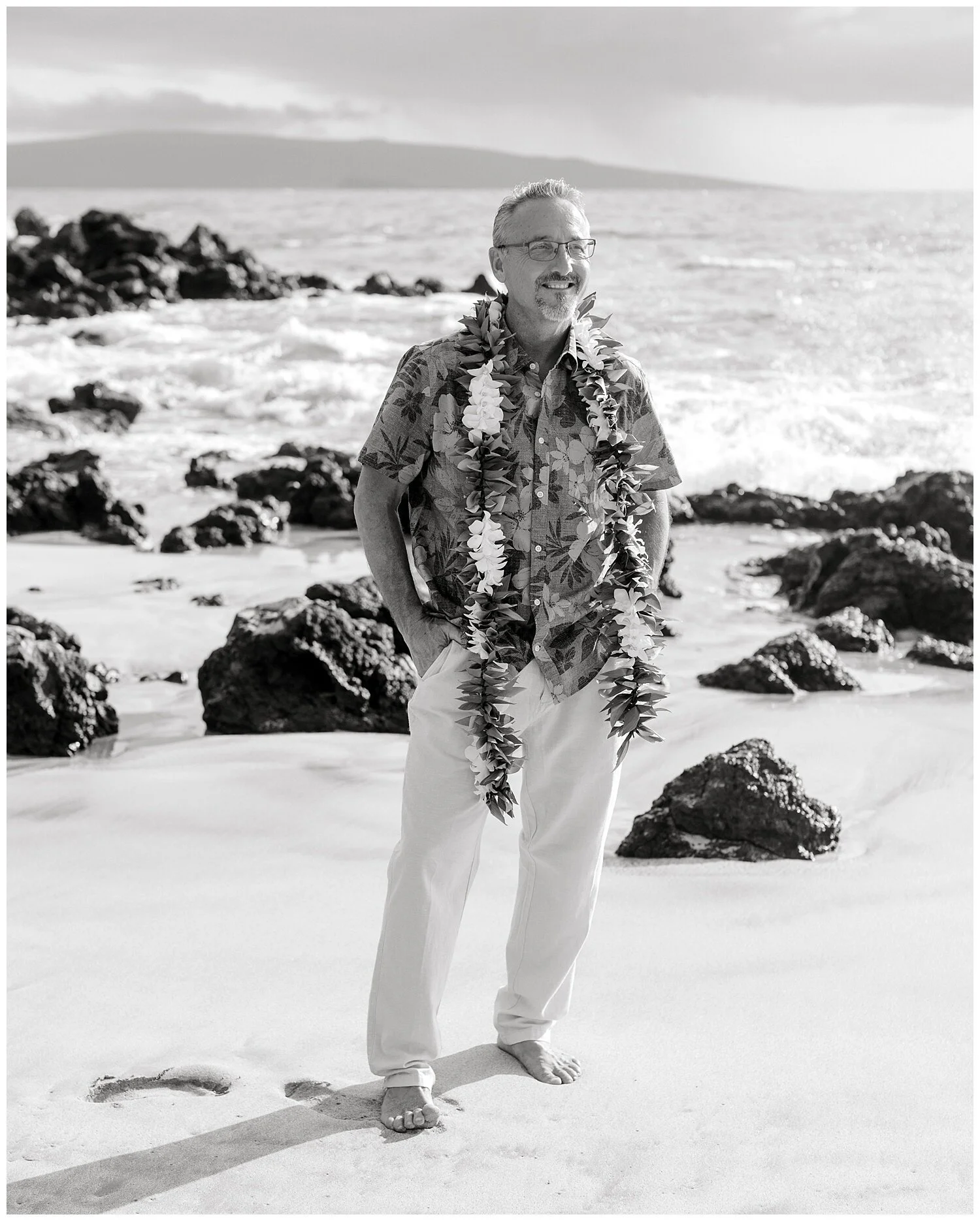 Joyous Palauea Beach Elopement_0053.jpg