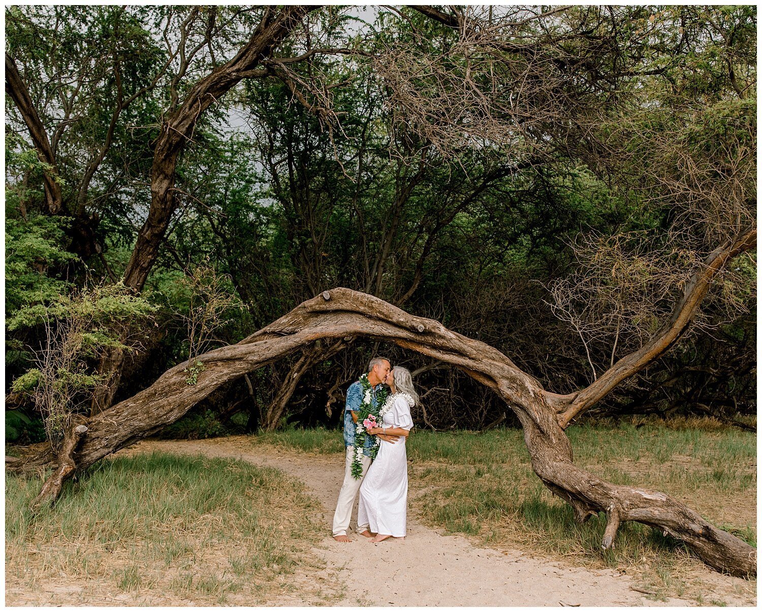Joyous Palauea Beach Elopement_0066.jpg