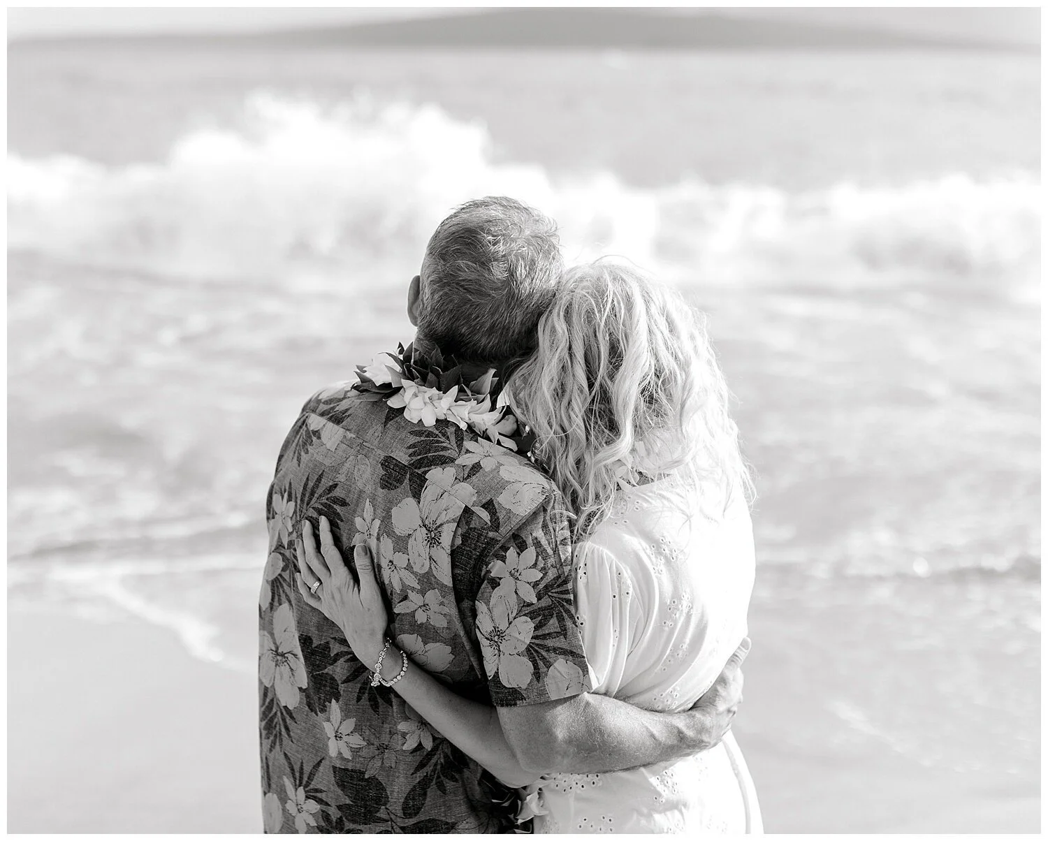 Joyous Palauea Beach Elopement_0090.jpg