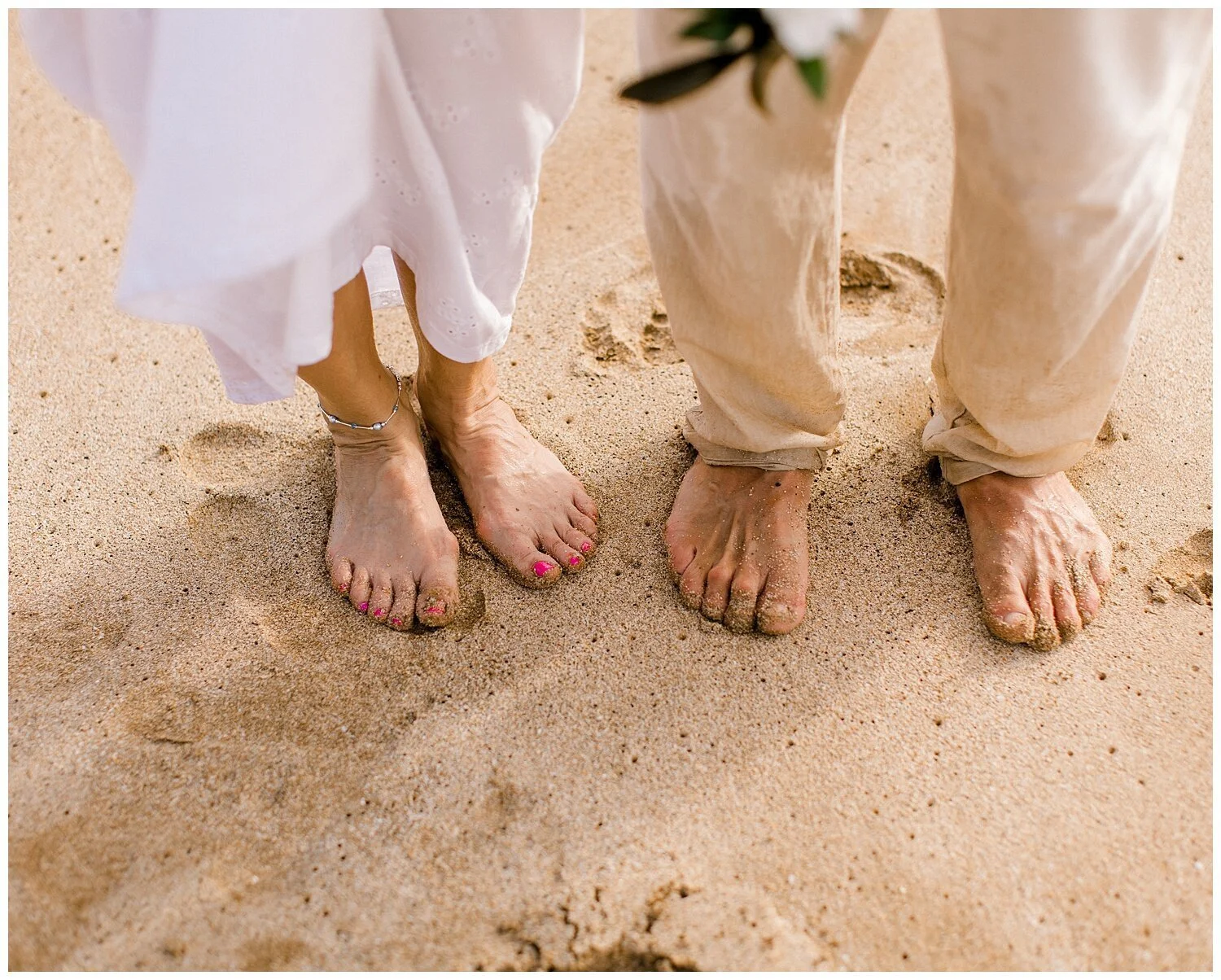 Joyous Palauea Beach Elopement_0095.jpg