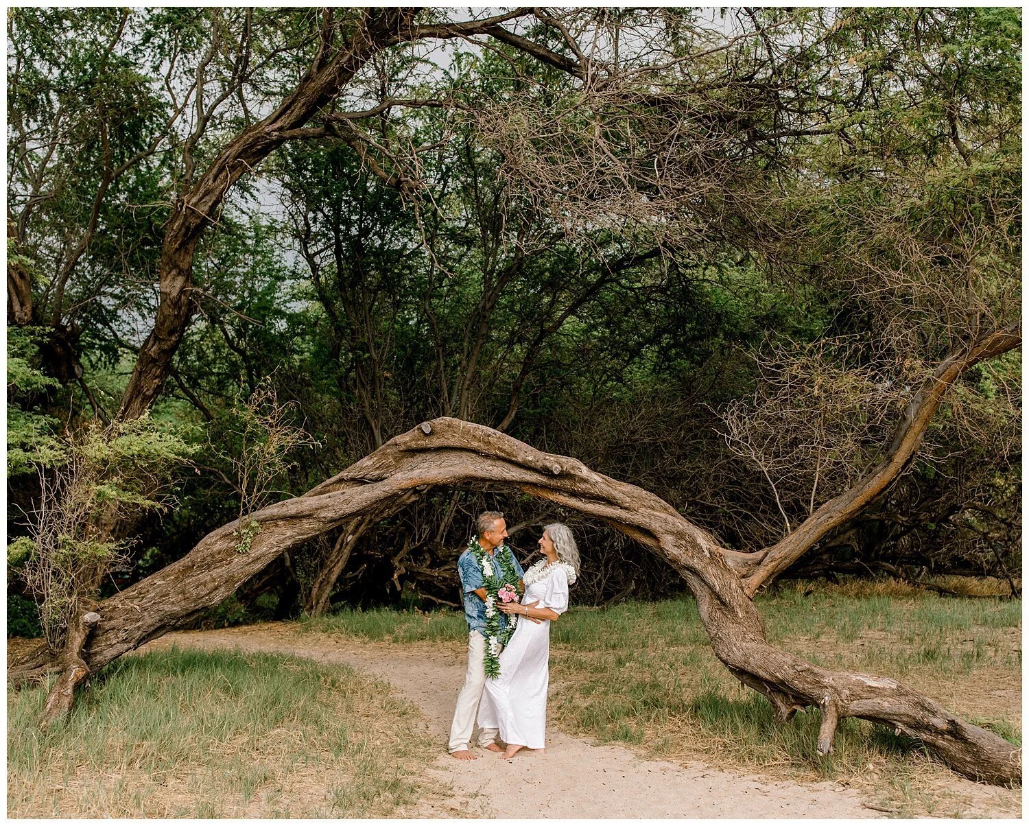 Joyous Palauea Beach Elopement 