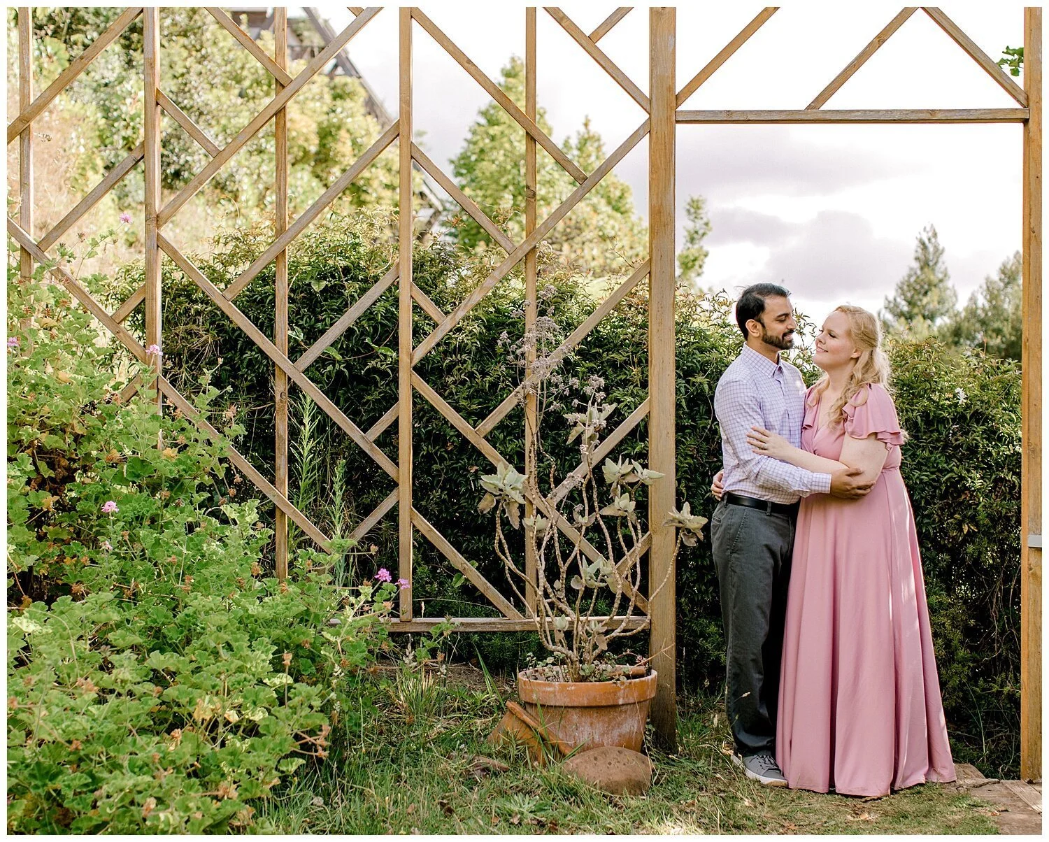 Couples Photo Session at Kula Lavender Farm_0023.jpg