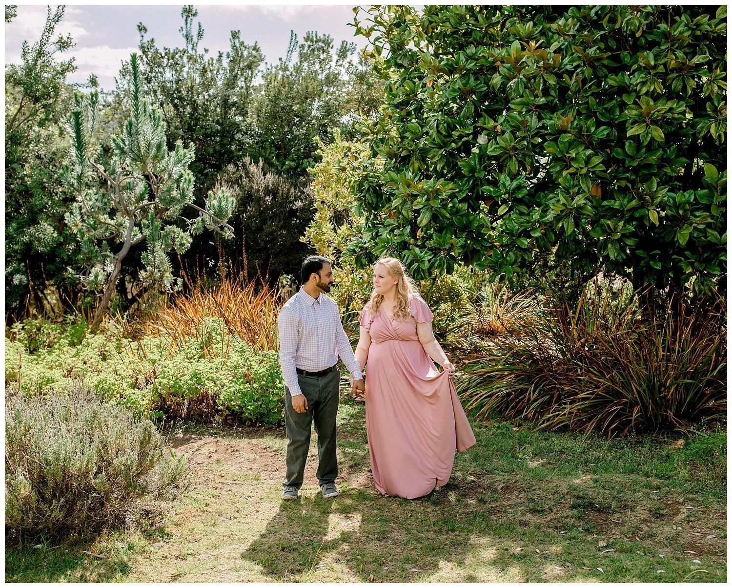 Couples Photo Session at Kula Lavender Farm_0046.jpg