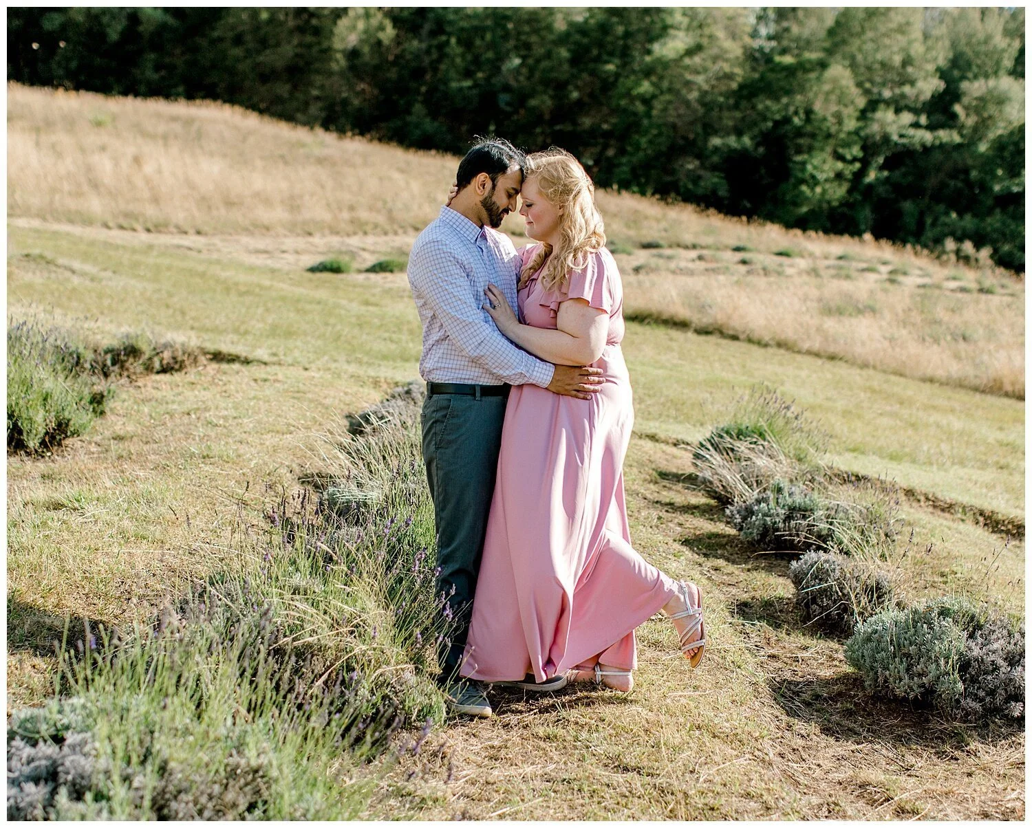 Couples Photo Session at Kula Lavender Farm_0104.jpg