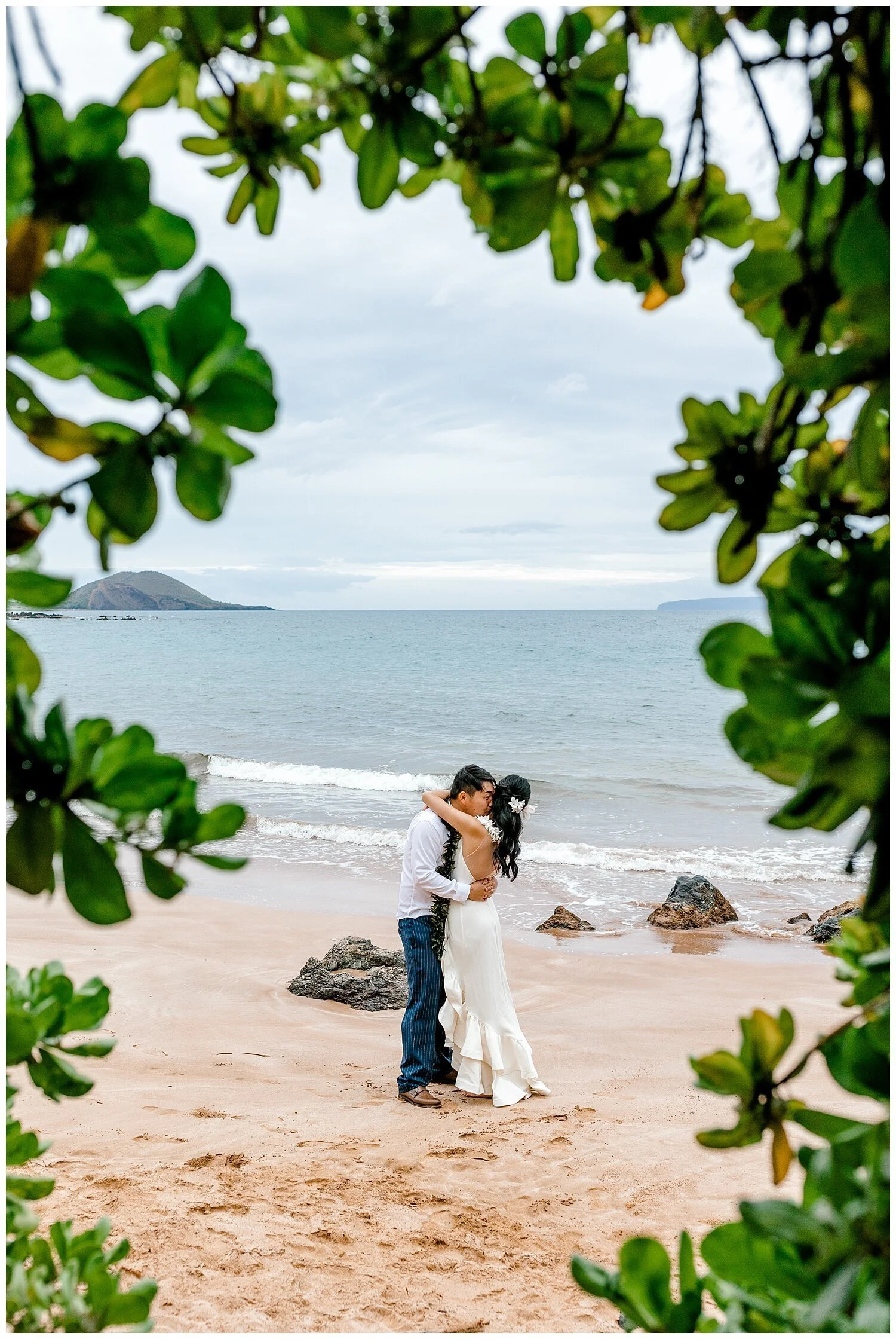 Asian Intimate Maui Wedding_0117.jpg
