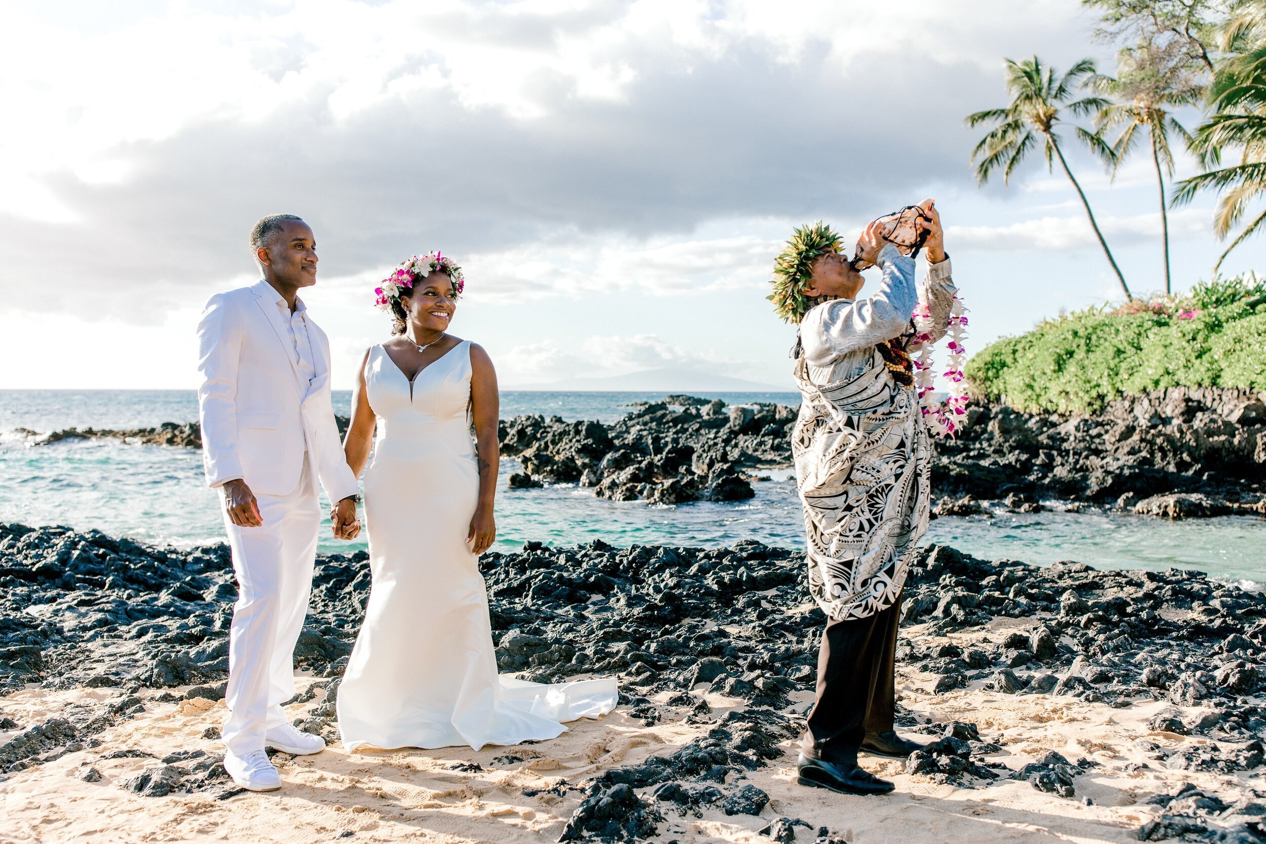 Makena-Cove-Maui-New-Years-Elopement_0002.jpg